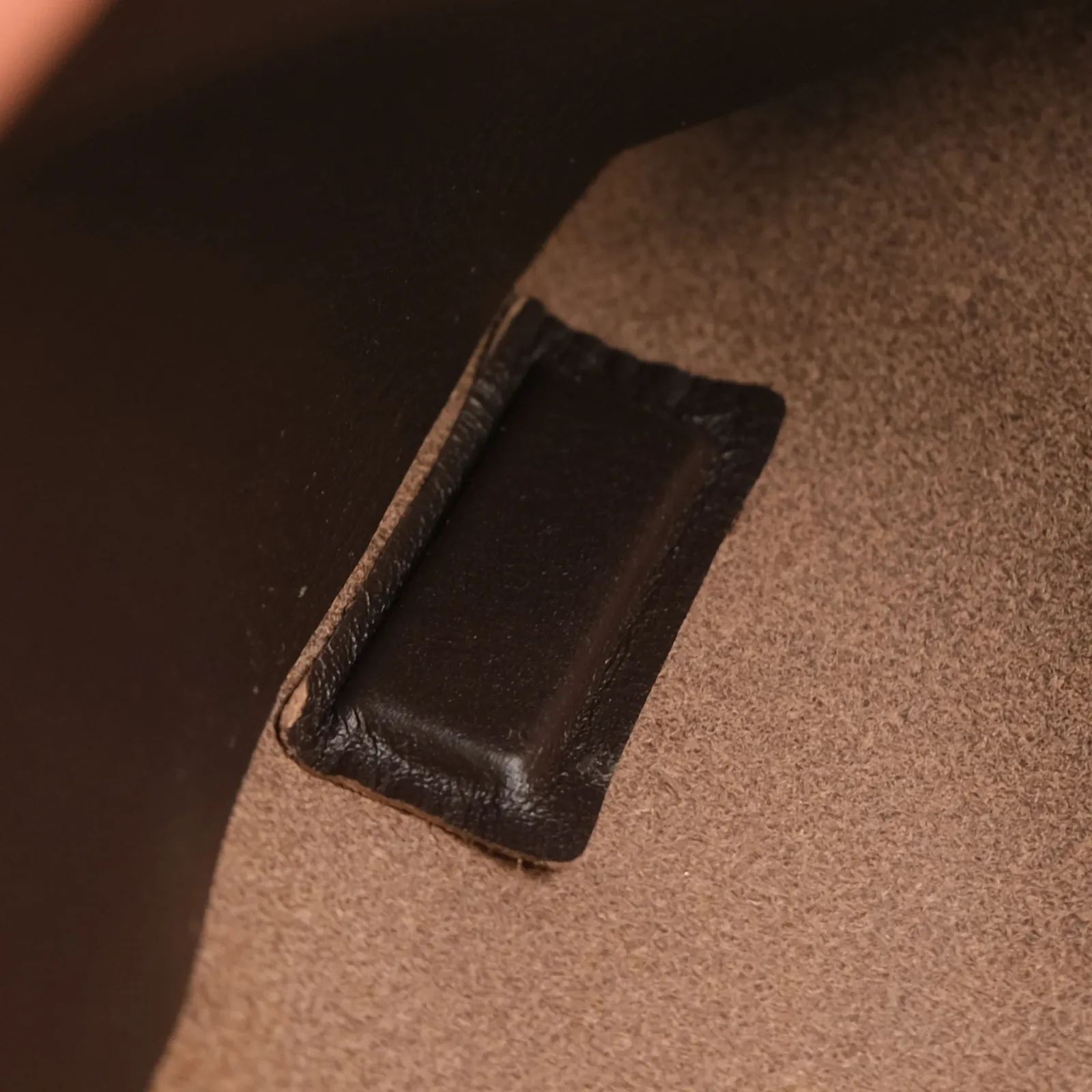 Ảnh Studio Combo ví card holder và passport - KOI Leather