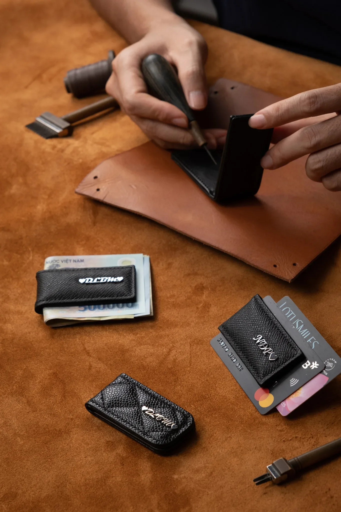 Ảnh Studio money clip - Koi Leather