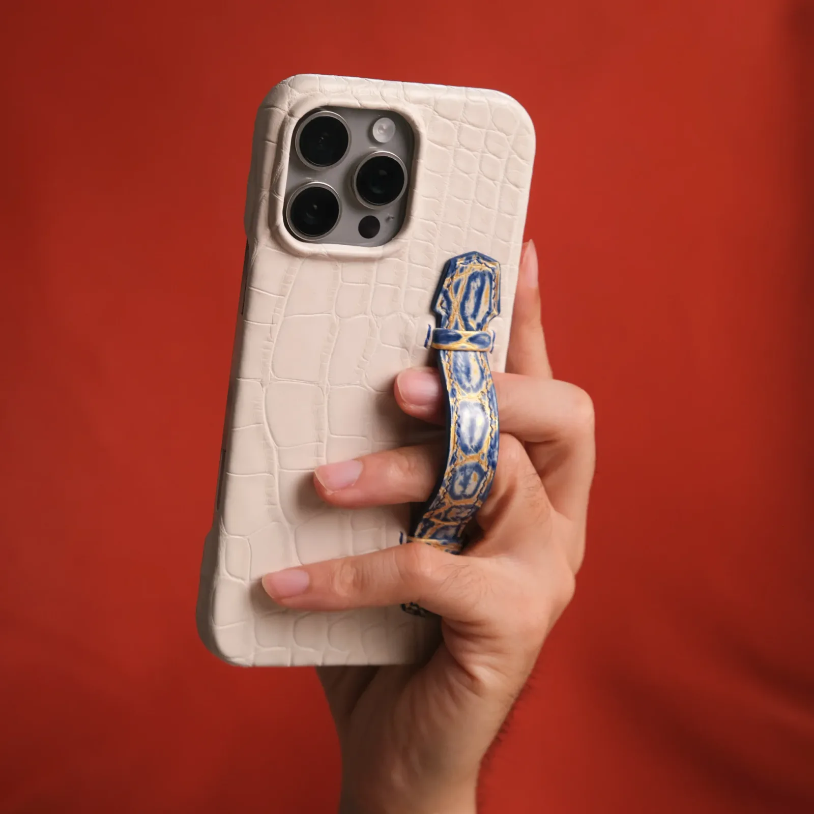 Ảnh Studio Ốp lưng iphone da cá sấu Himalaya - Koi Leather