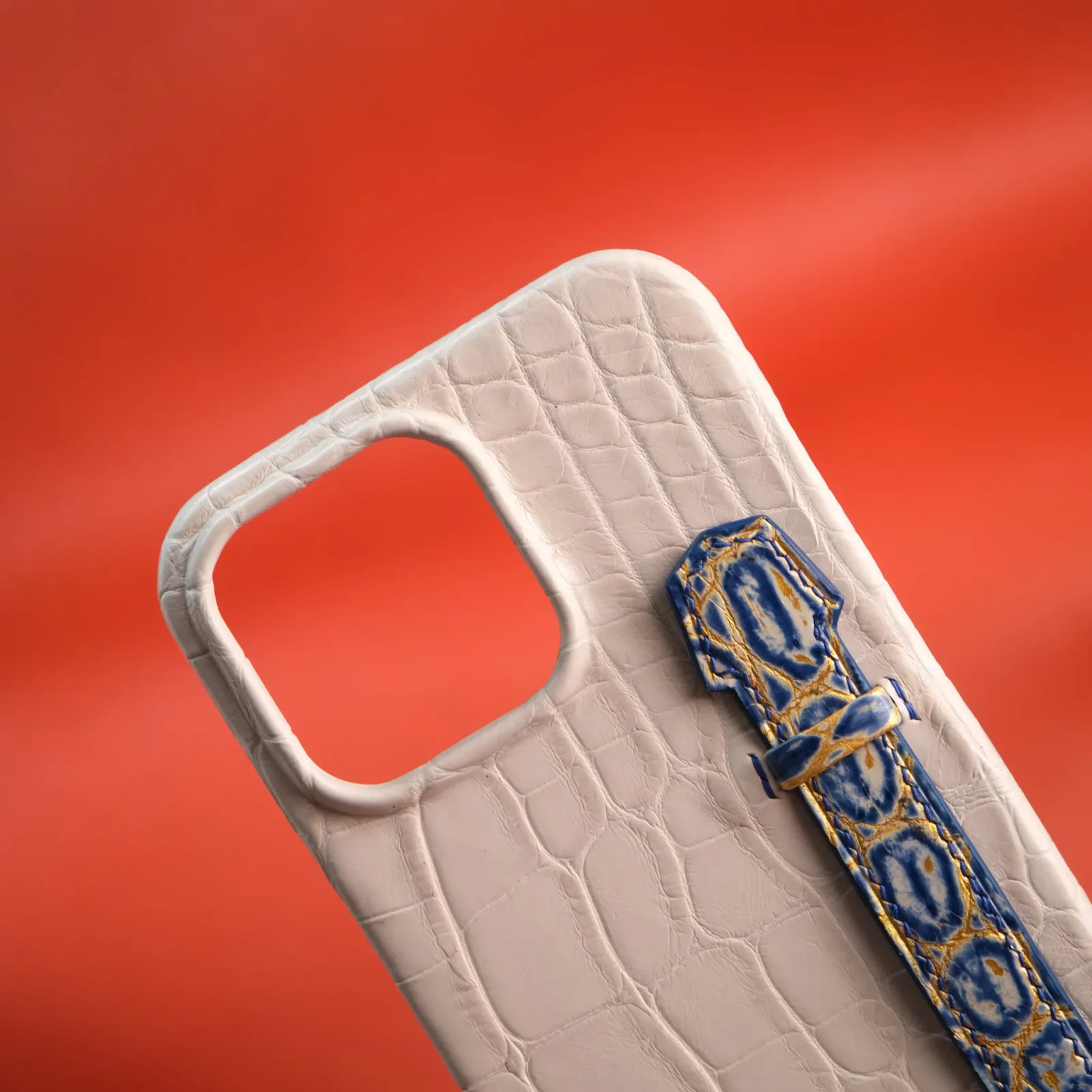 Ảnh Studio Ốp lưng iphone da cá sấu Himalaya - Koi Leather