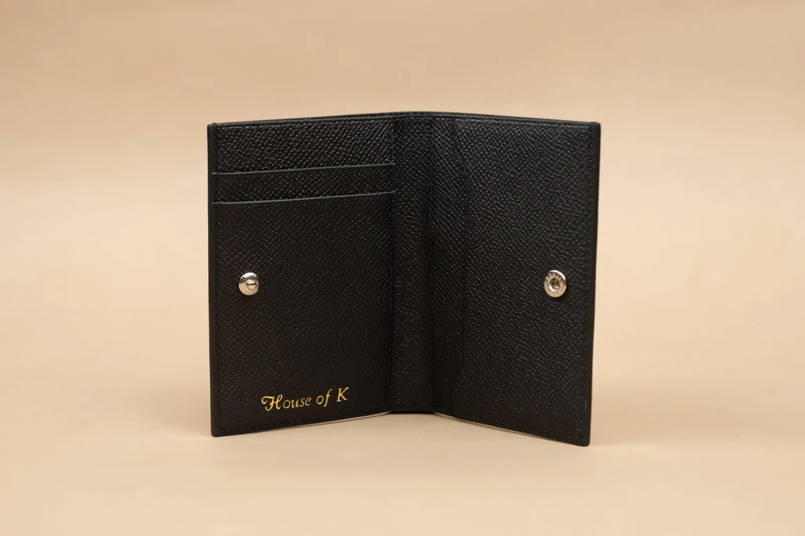 Ảnh Studio Ví nam - KOI Leather