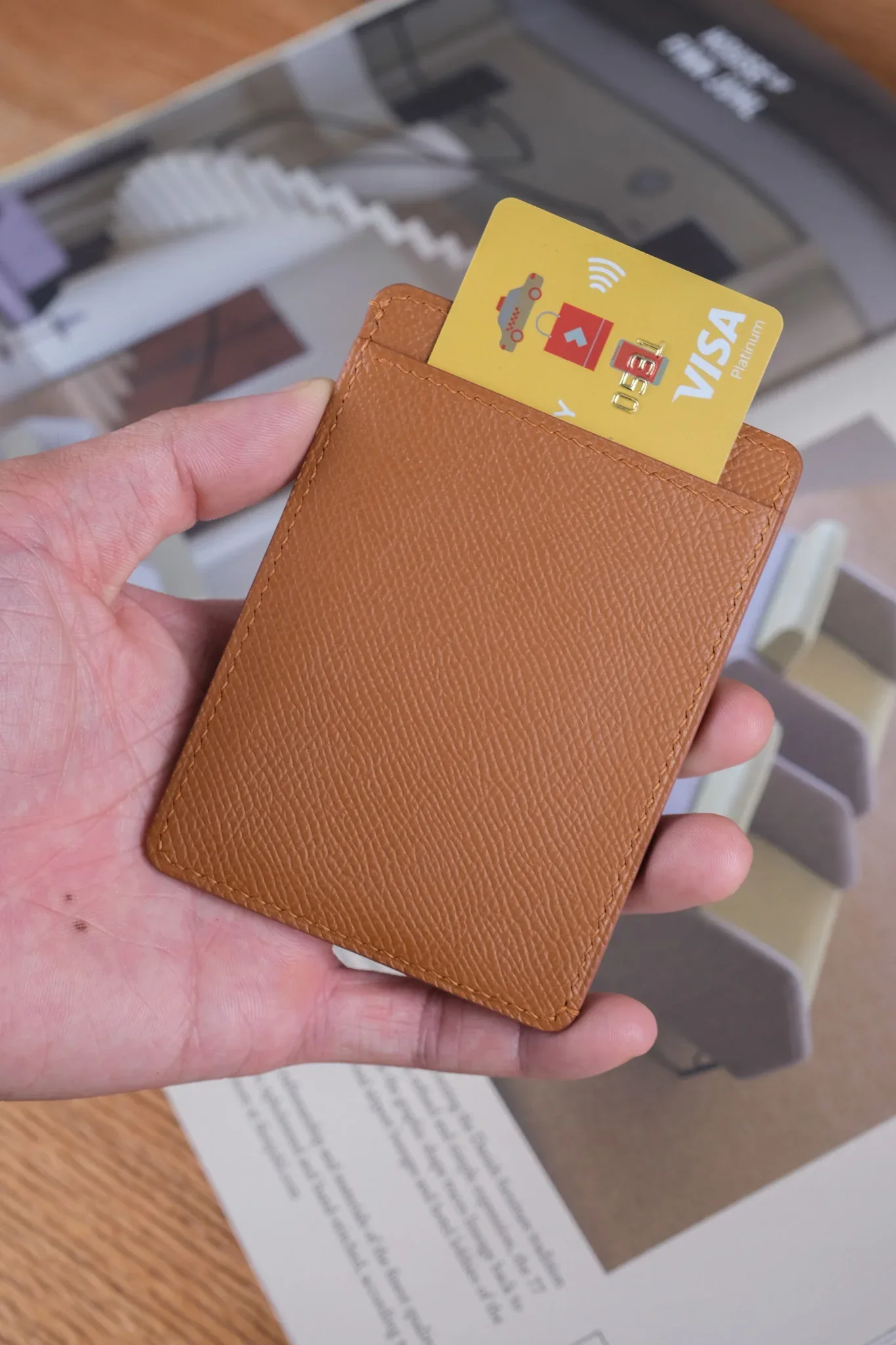 Ảnh Studio Card holder epsom gold - KOI Leather
