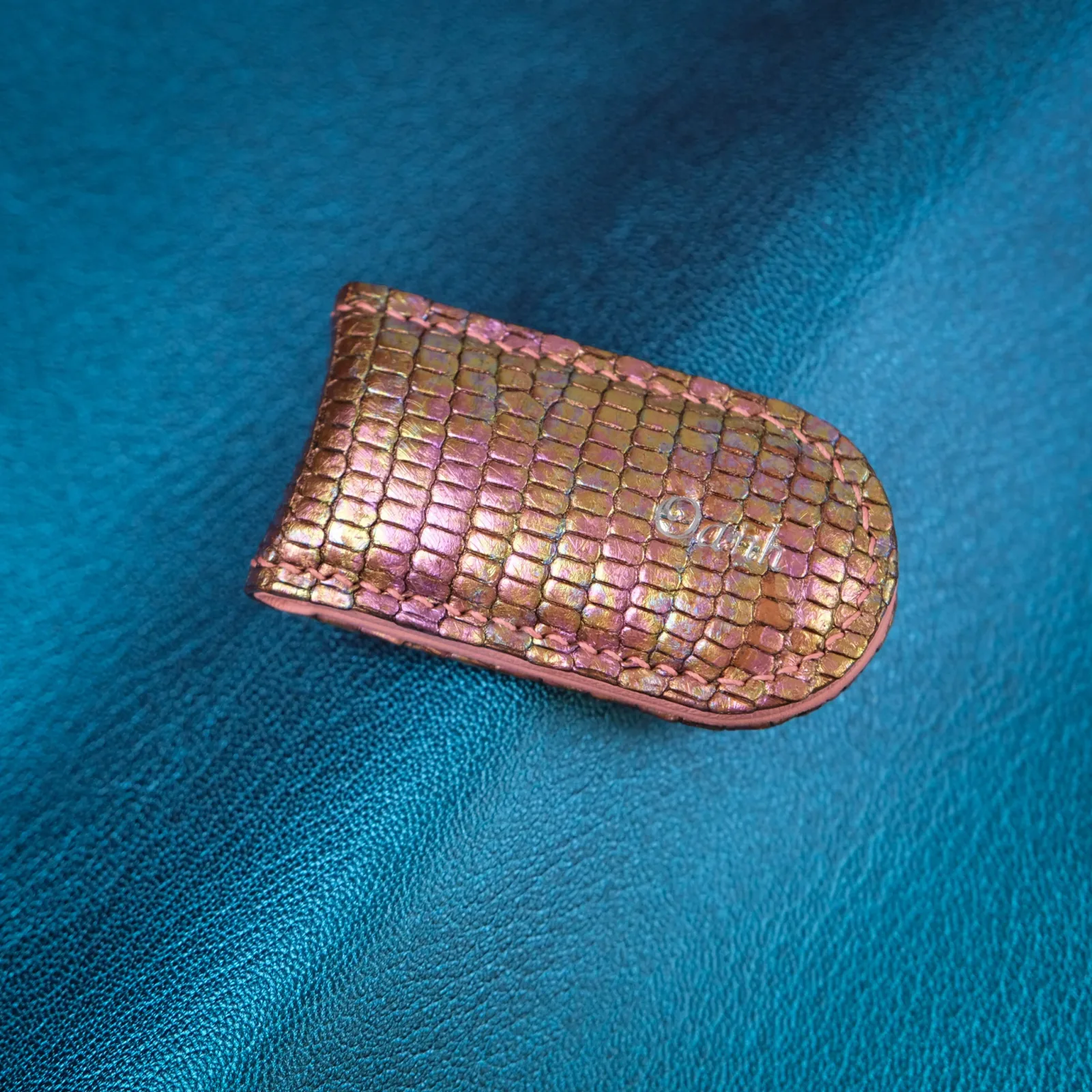 Ảnh Studio Money Clip Kì Đà - Koi Leather