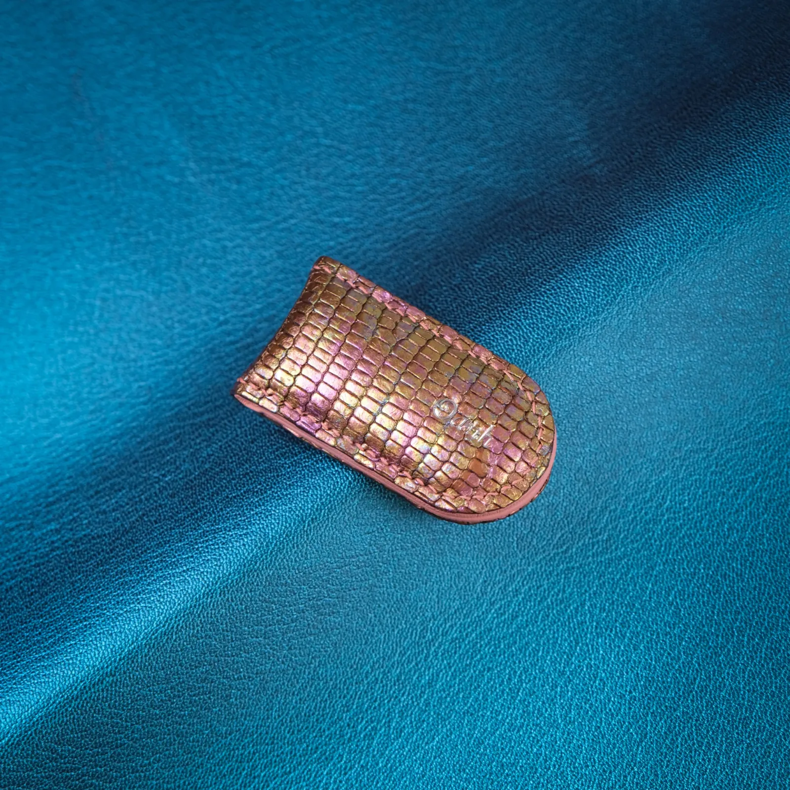 Ảnh Studio Money Clip Kì Đà - Koi Leather