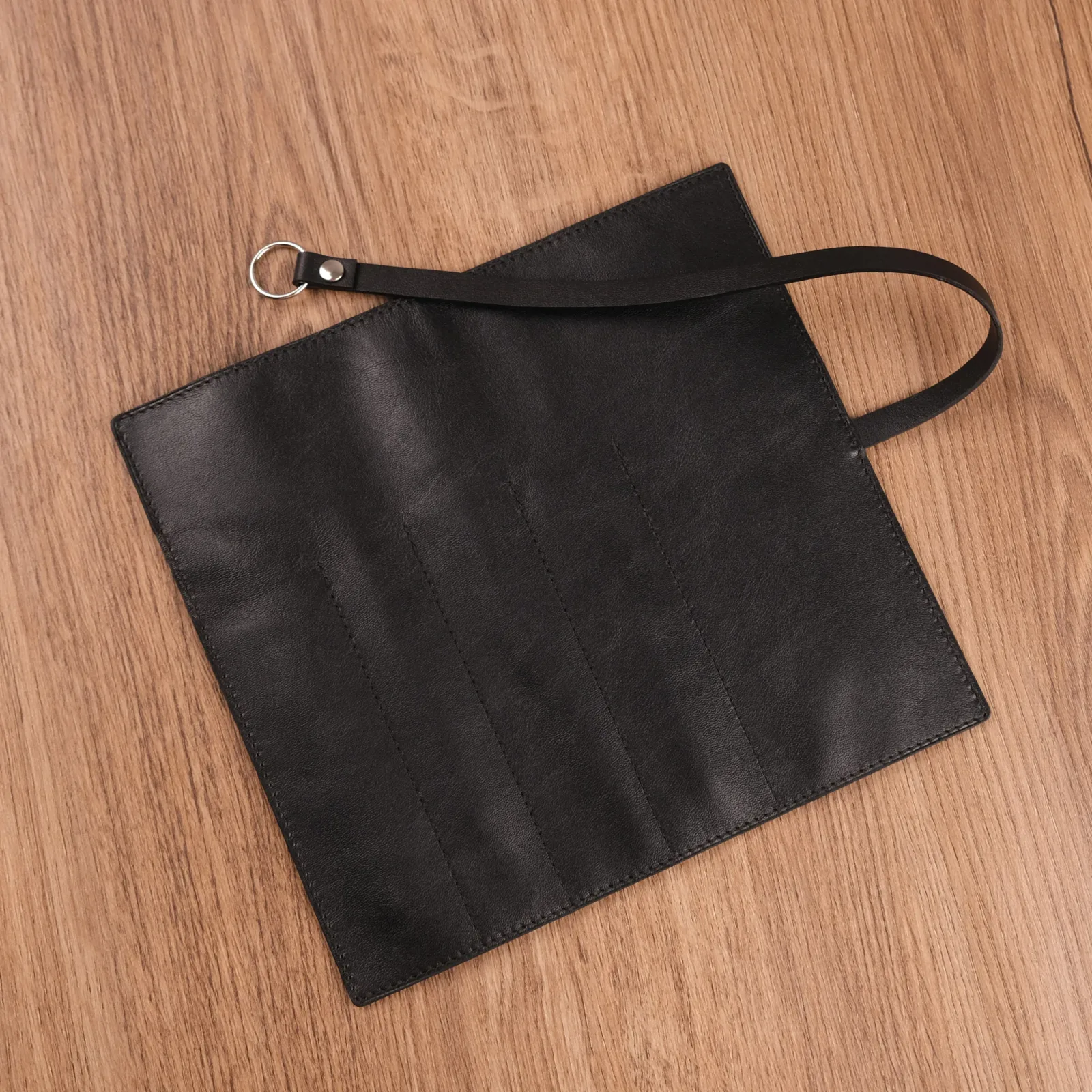Ảnh Studio Bao đựng viết - KOI Leather