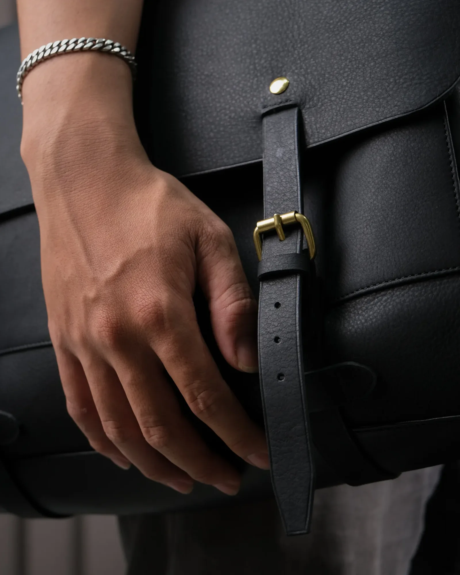 Ảnh Studio Messenger bag by Minerva - Koi Leather