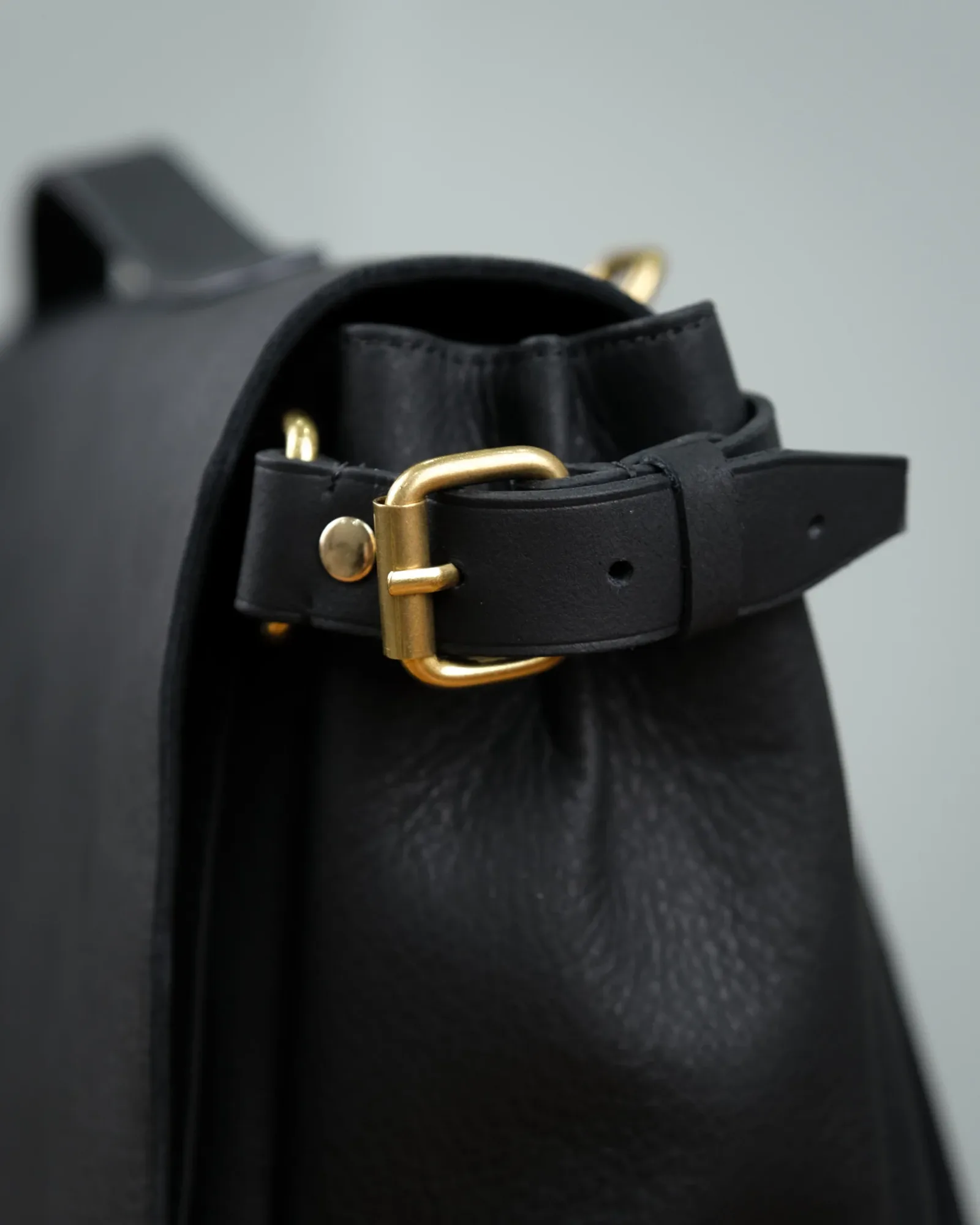 Ảnh Studio Messenger bag by Minerva - Koi Leather