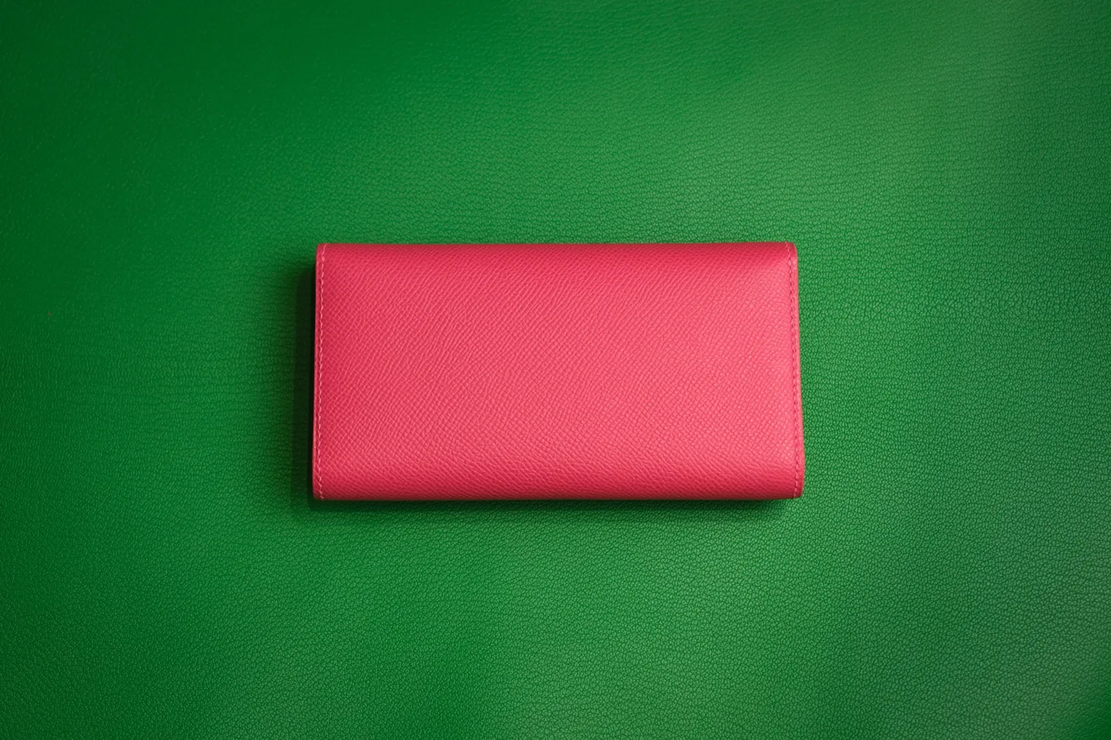 Ảnh Studio Ví dài - Koi Leather