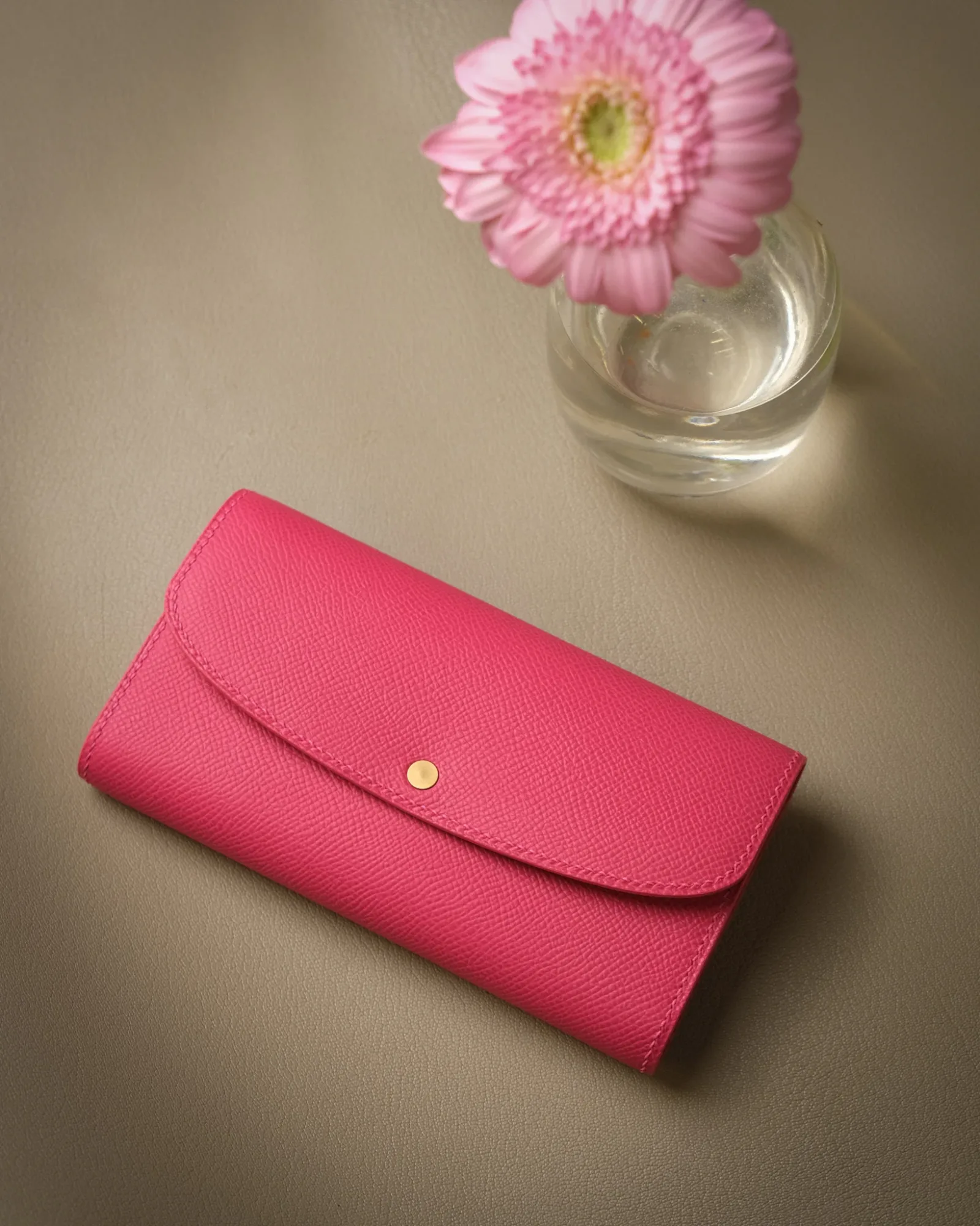 Ảnh Studio Ví dài - Koi Leather