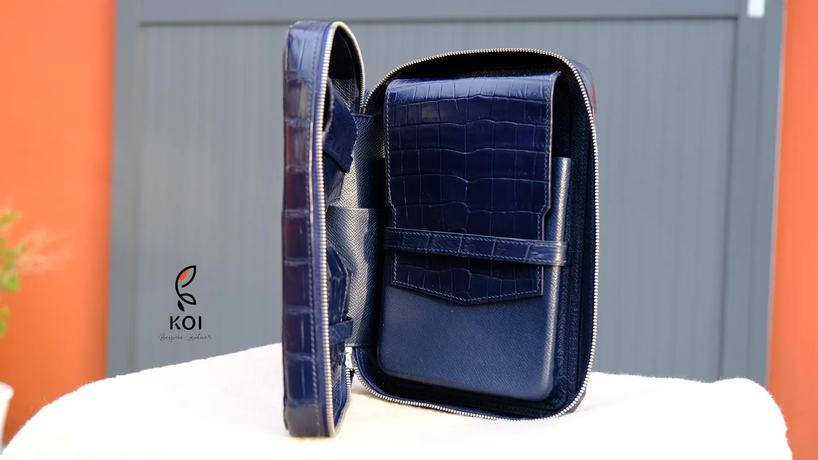 Túi Da Nam - Da Cá Sấu Việt - 24x18cm Đen - Hình 10