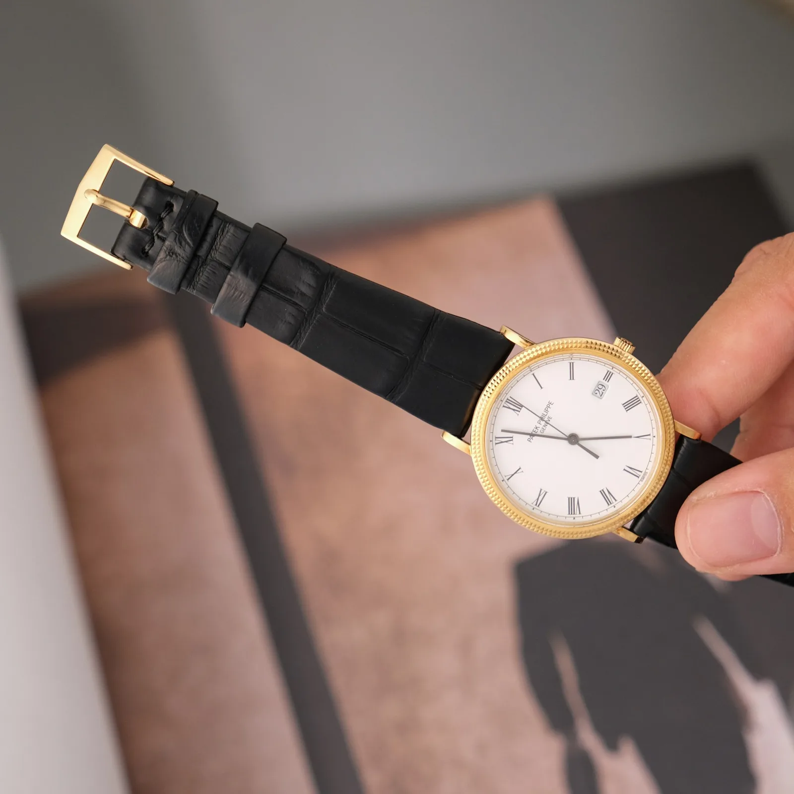 Ảnh Lifestyle Dây đồng hồ da cá sấu cho Patek Philippe - Koi Leather