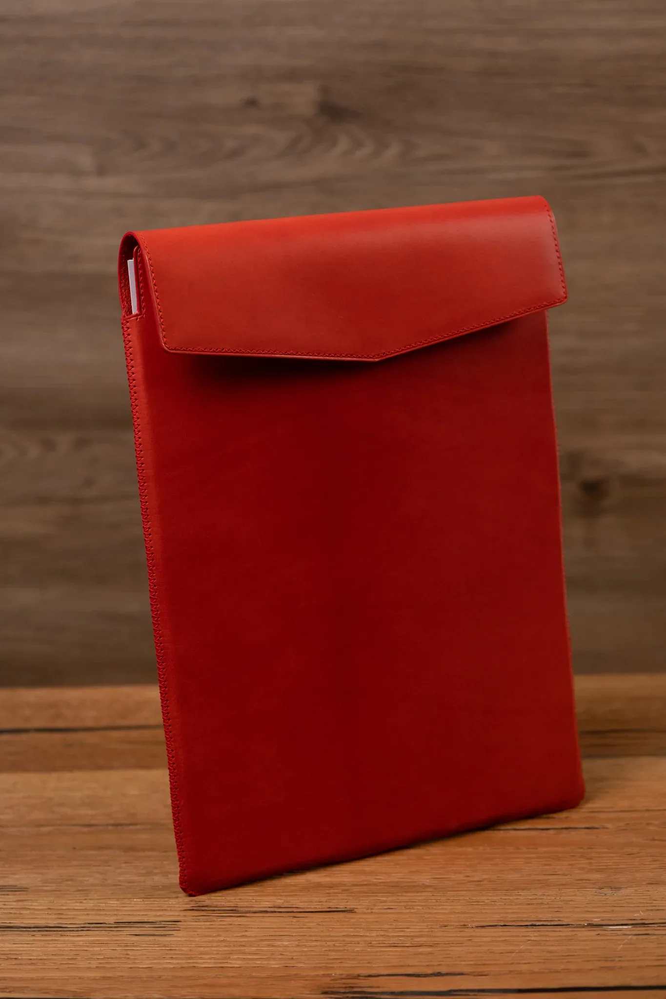 Ảnh Studio Bao da - KOI Leather