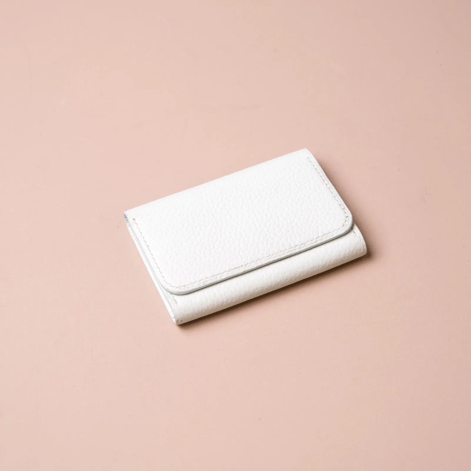 Ảnh Studio Ví gập - KOI Leather