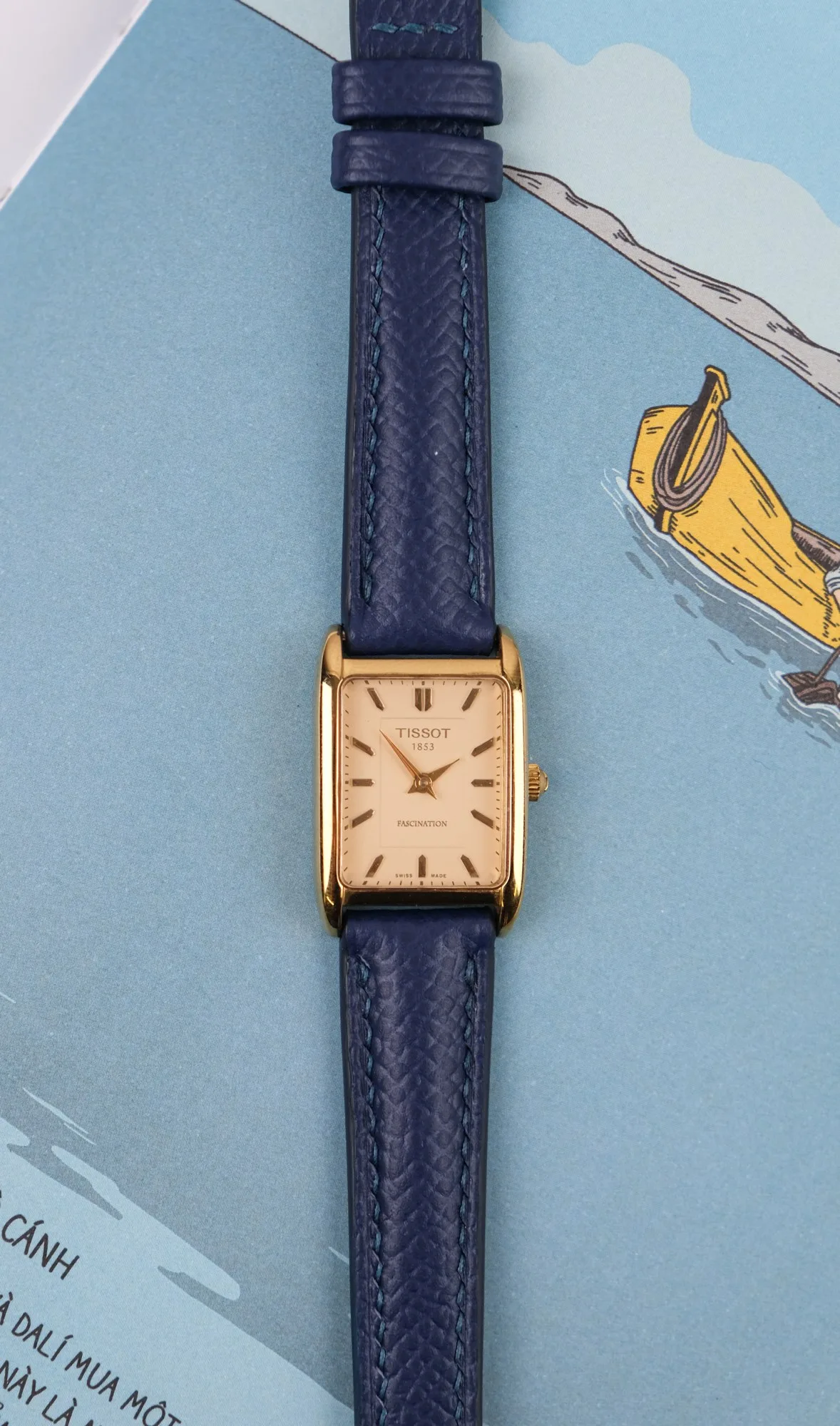 Ảnh Studio Dây đồng hồ da Epsom màu xanh dương cho Tissot - Koi Leather