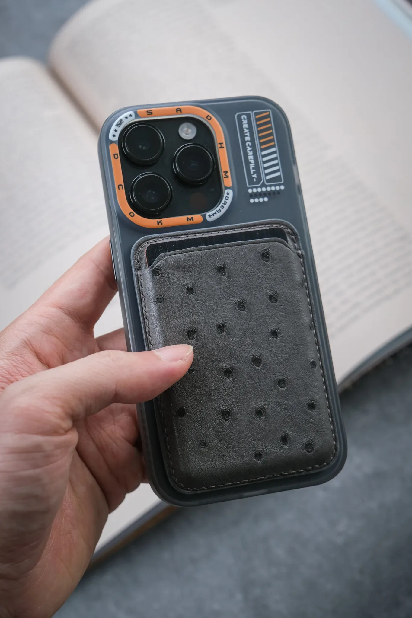 Magsafe — ảnh 5, KOI Leather