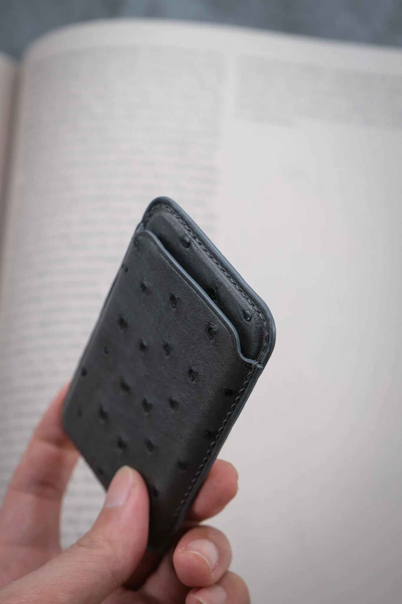 Magsafe — ảnh 15, KOI Leather