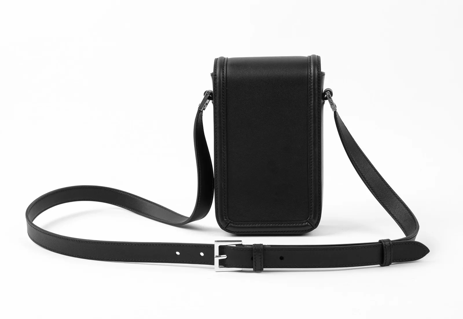 Ảnh Studio Túi đeo chéo dáng hộp đứng da Box Calf màu đen - Koi Leather