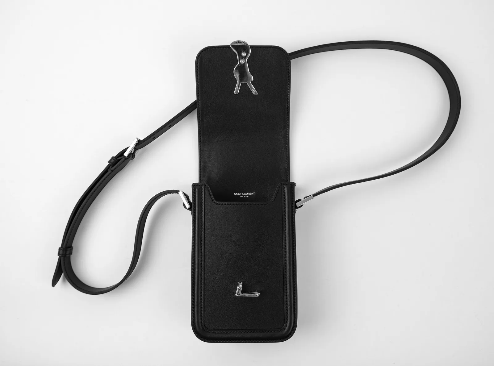 Ảnh Studio Túi đeo chéo dáng hộp đứng da Box Calf màu đen - Koi Leather