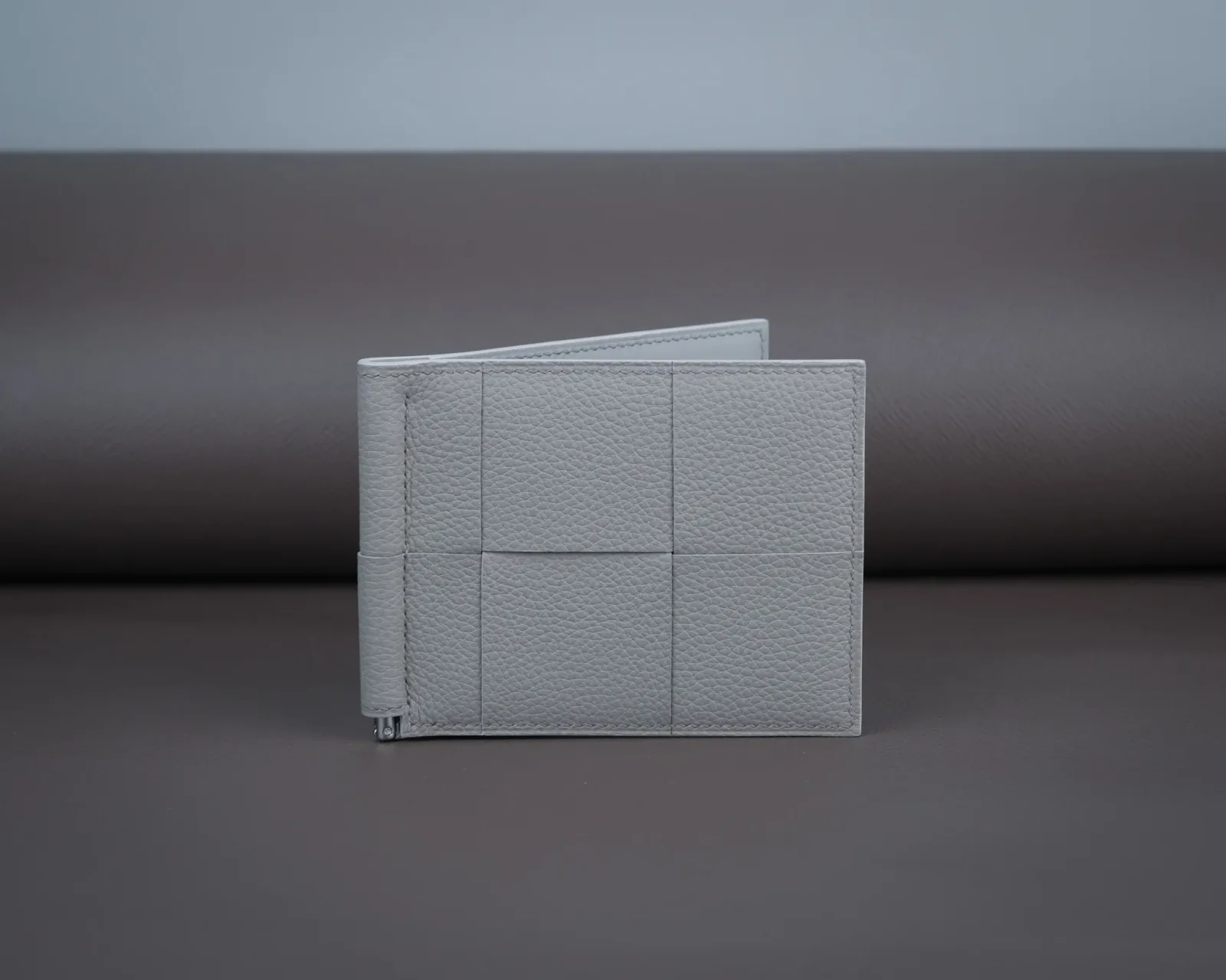 Ảnh Studio Ví thẻ kẹp tiền - Koi Leather
