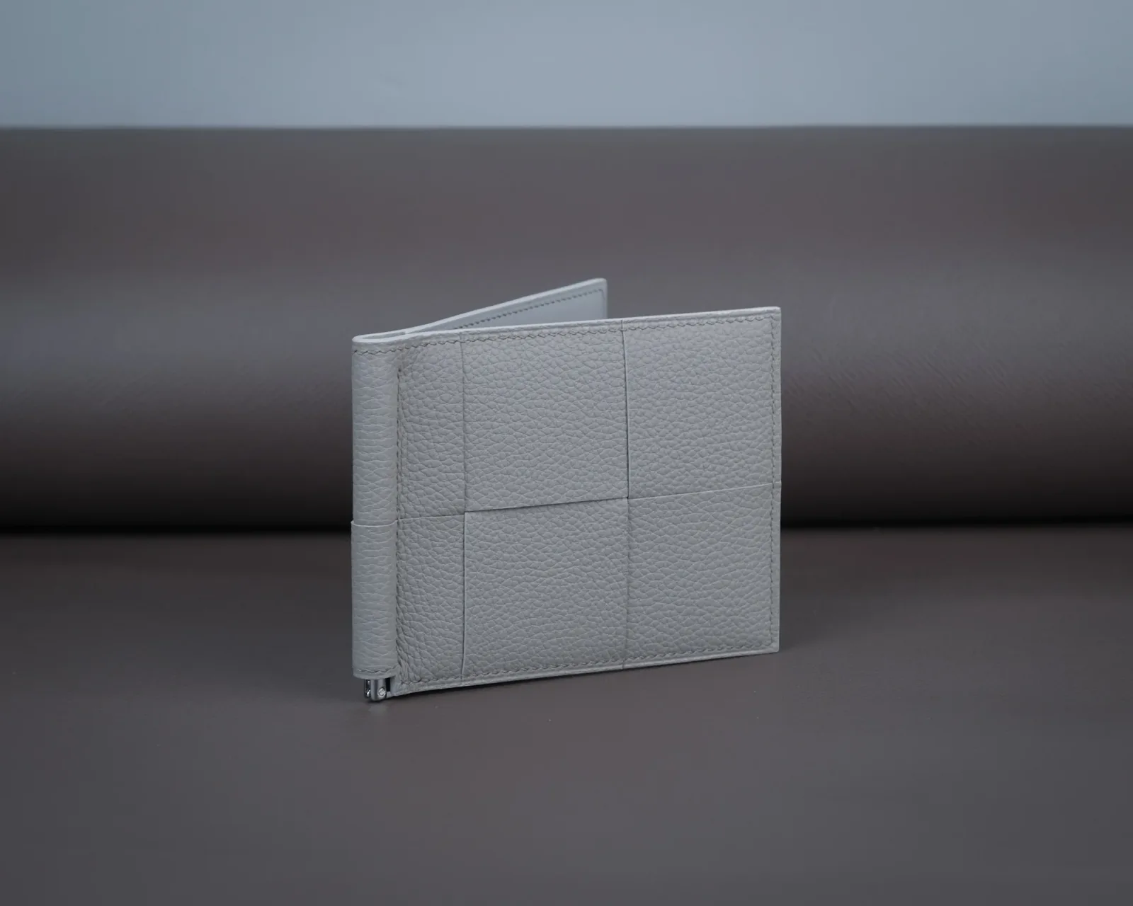 Ảnh Studio Ví thẻ kẹp tiền - Koi Leather