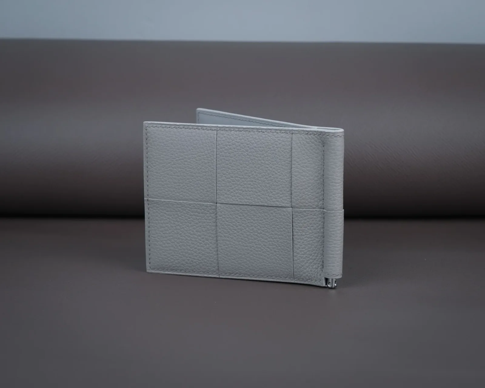 Ảnh Studio Ví thẻ kẹp tiền - Koi Leather