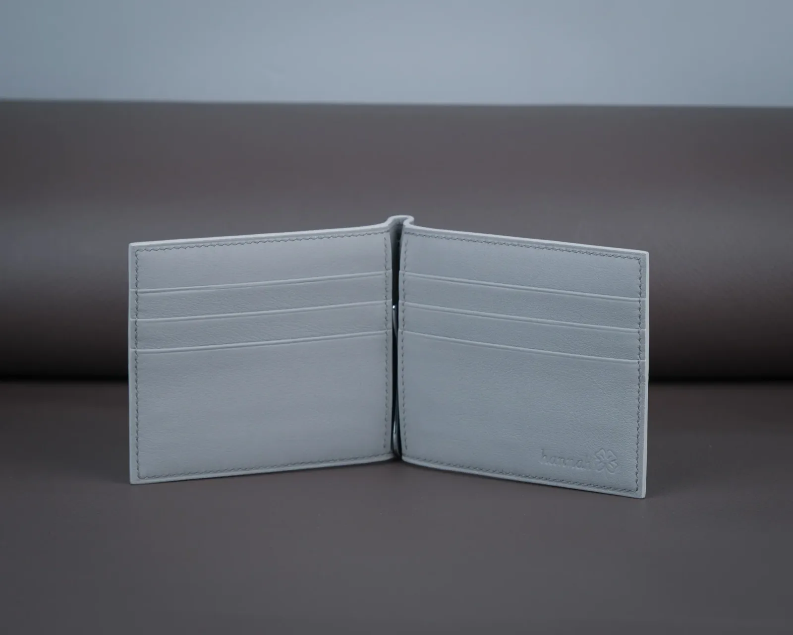 Ảnh Studio Ví thẻ kẹp tiền - Koi Leather