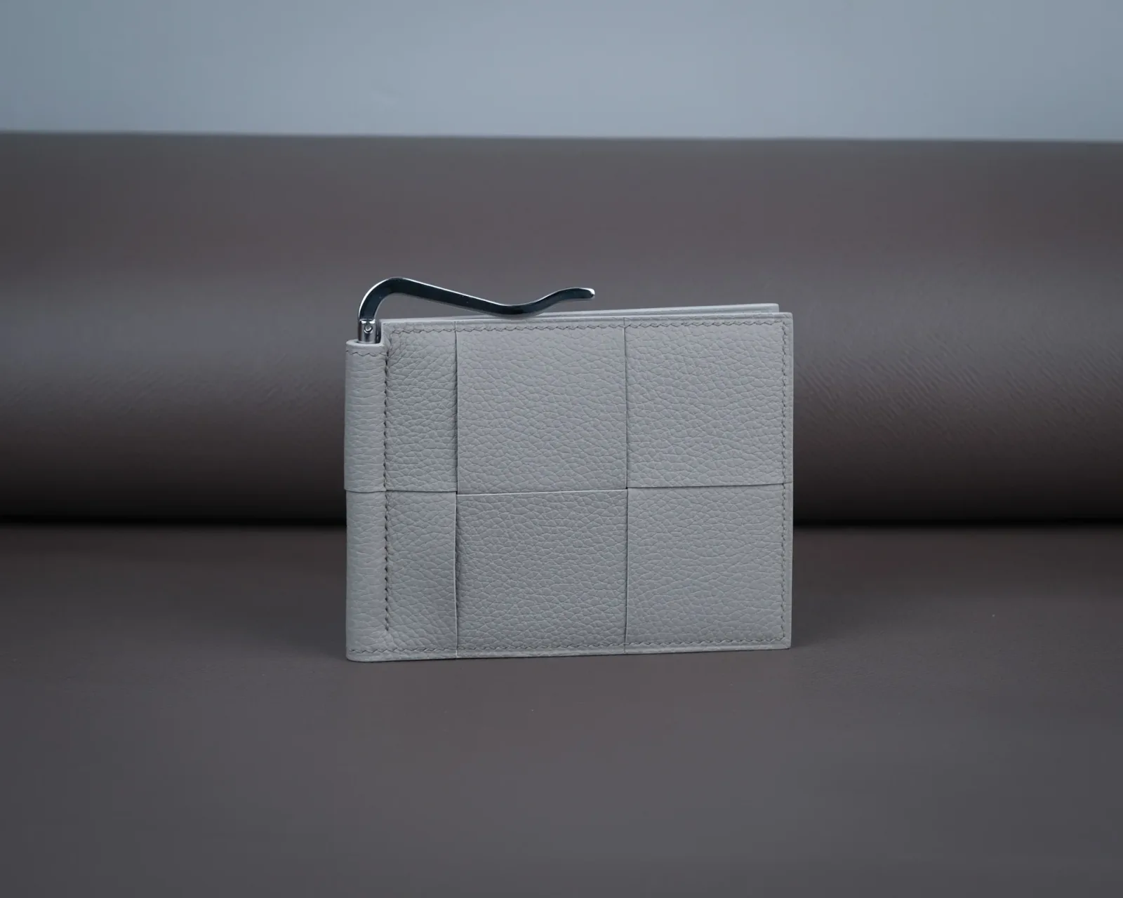 Ảnh Studio Ví thẻ kẹp tiền - Koi Leather