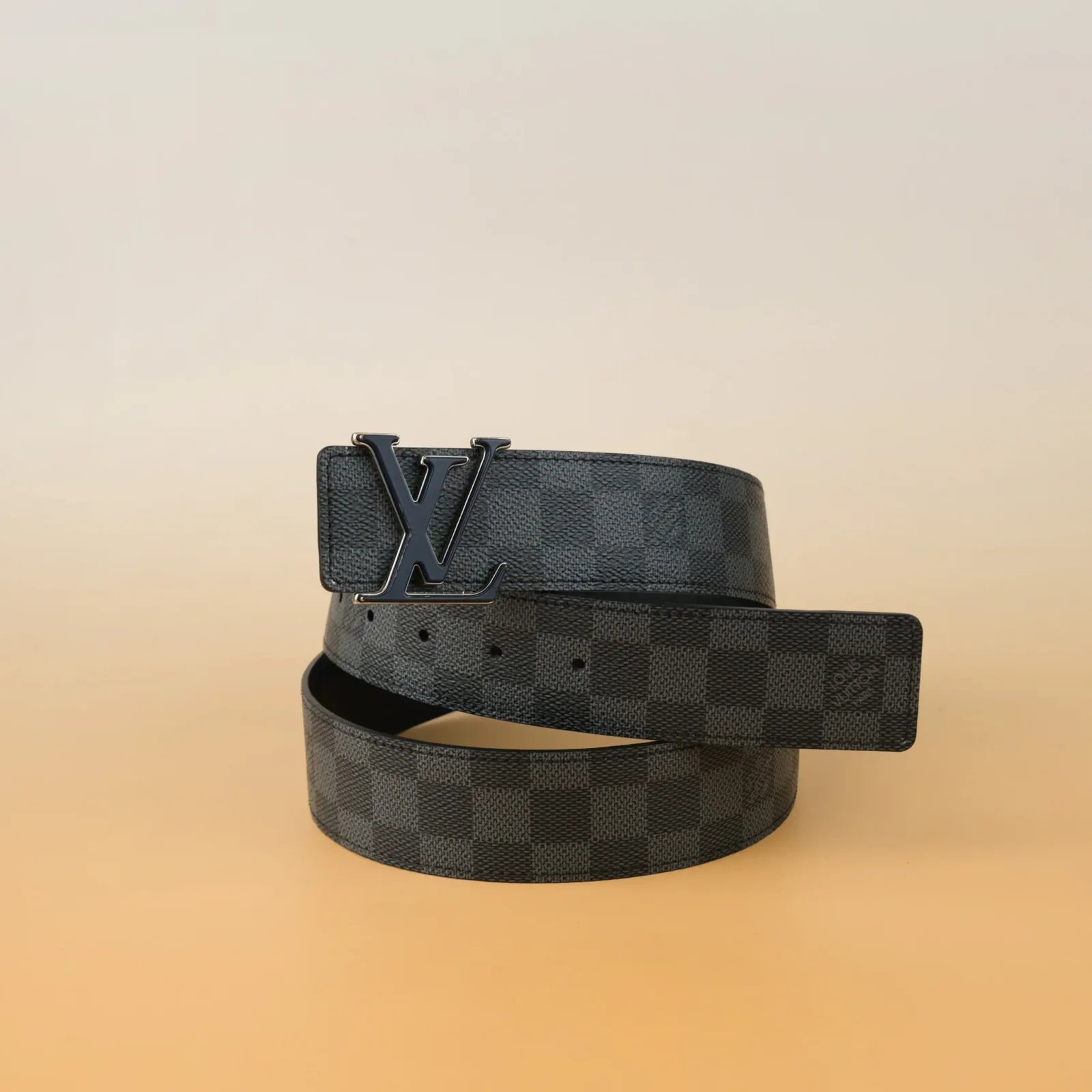 Ảnh Studio Thắt Lưng Nam Vân Ô Vuông – Khoá Chữ - KOI Leather