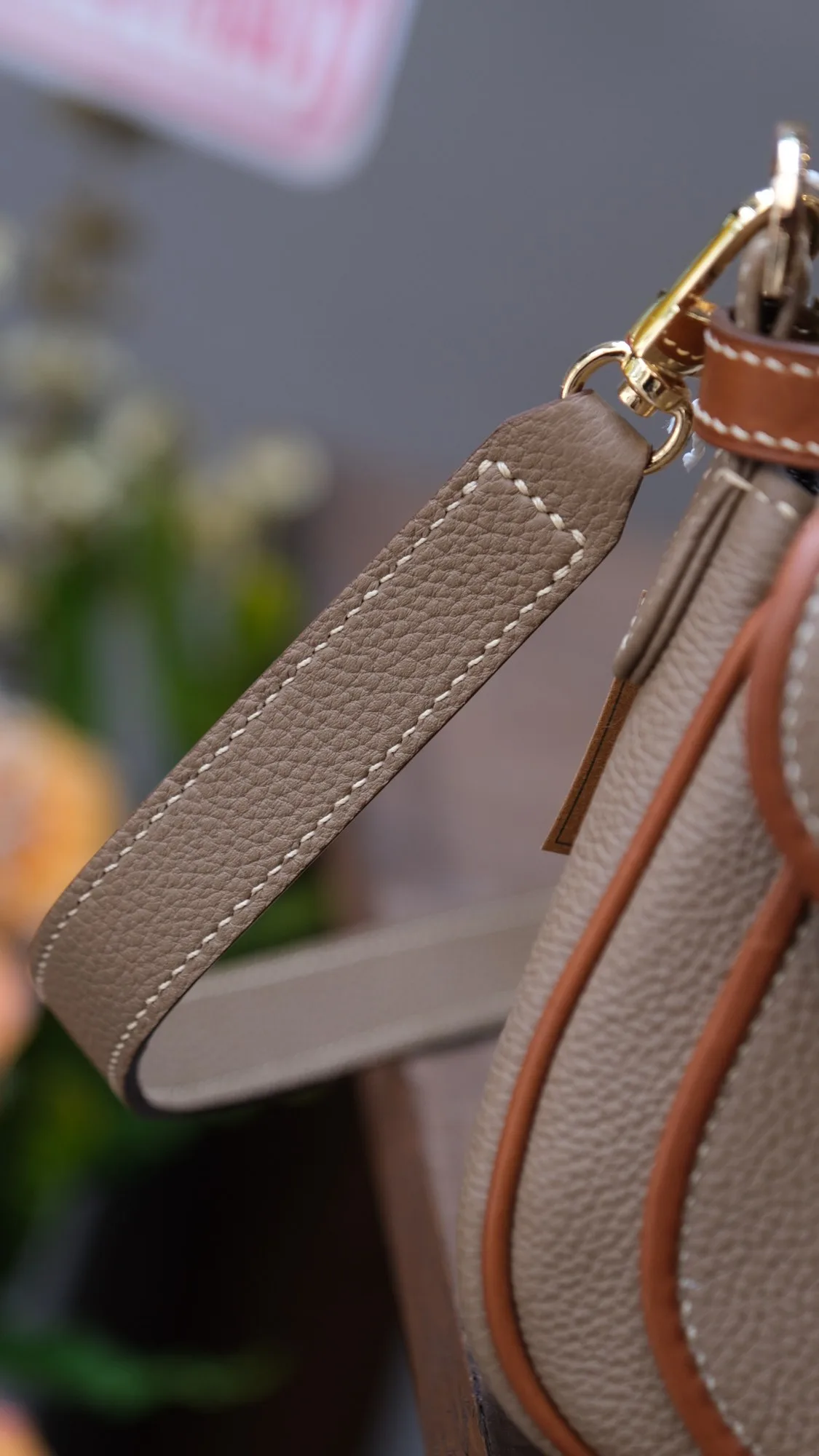 Ảnh Studio Túi Mettique da Togo màu xám Etoupe phối nâu Gold - Koi Leather