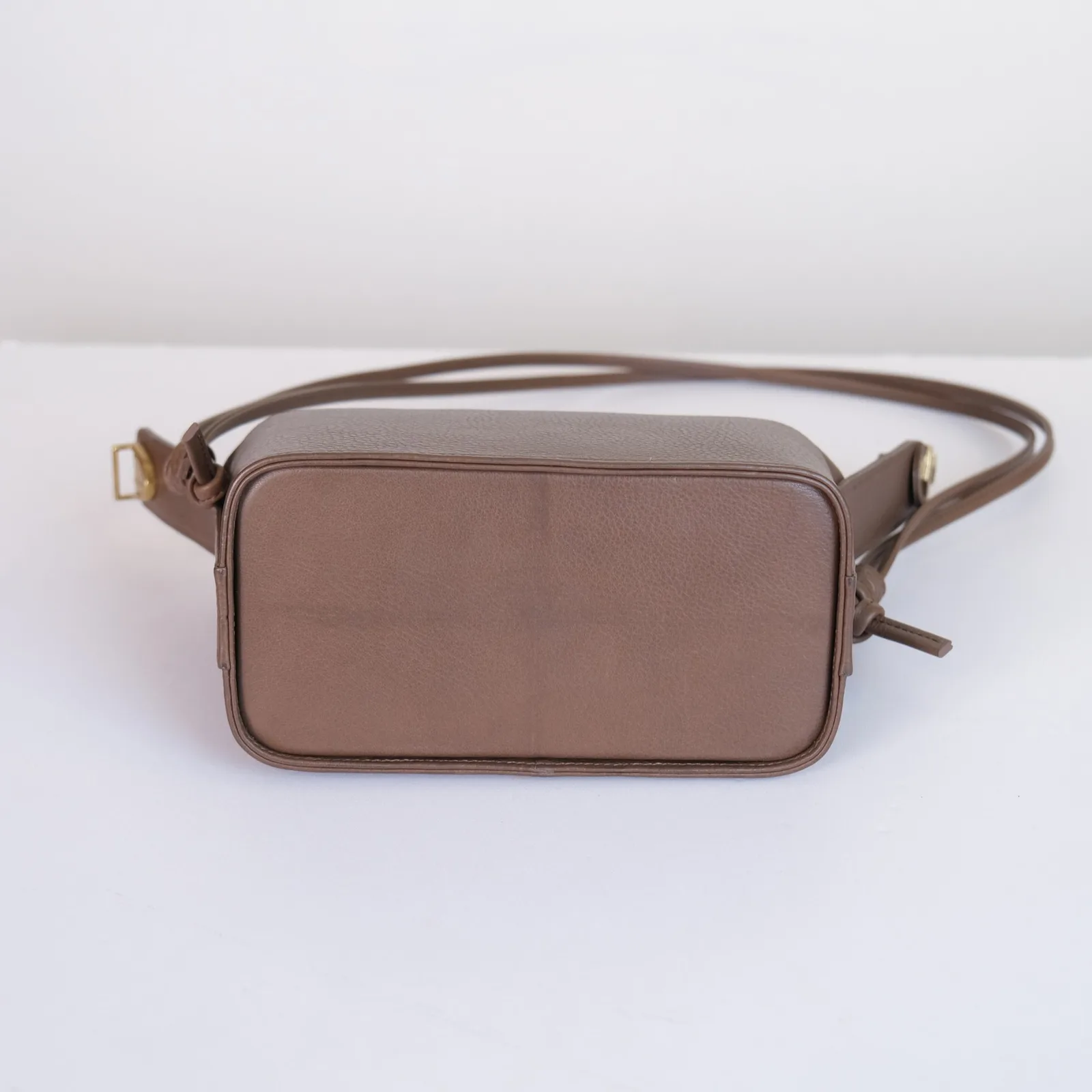 Ảnh Studio Túi Jolie Box da Togo màu Etoupe dáng hộp - Koi Leather