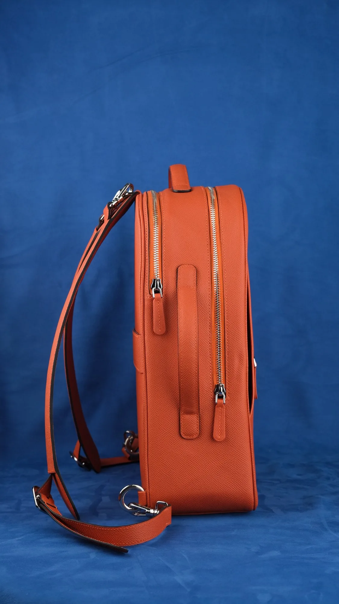 Ảnh Studio Balo da Epsom màu cam hai ngăn khóa kéo - Koi Leather