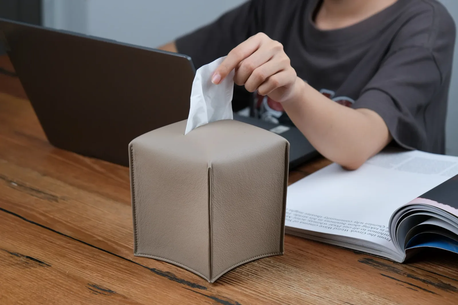 Da khao sat_Cover hộp ngăn giấy — ảnh 16, KOI Leather