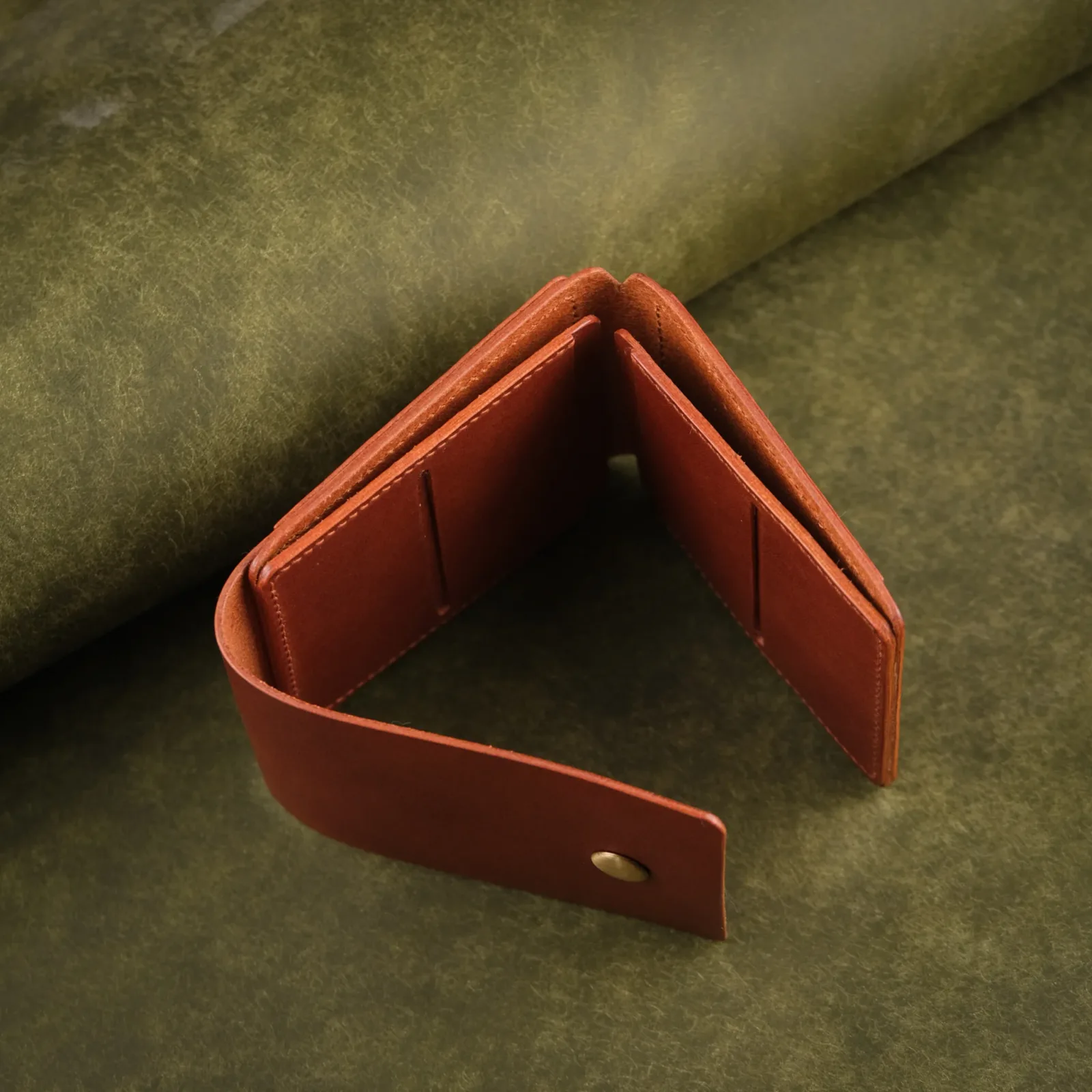 Ảnh Studio Ví gập 3 Butero - KOI Leather