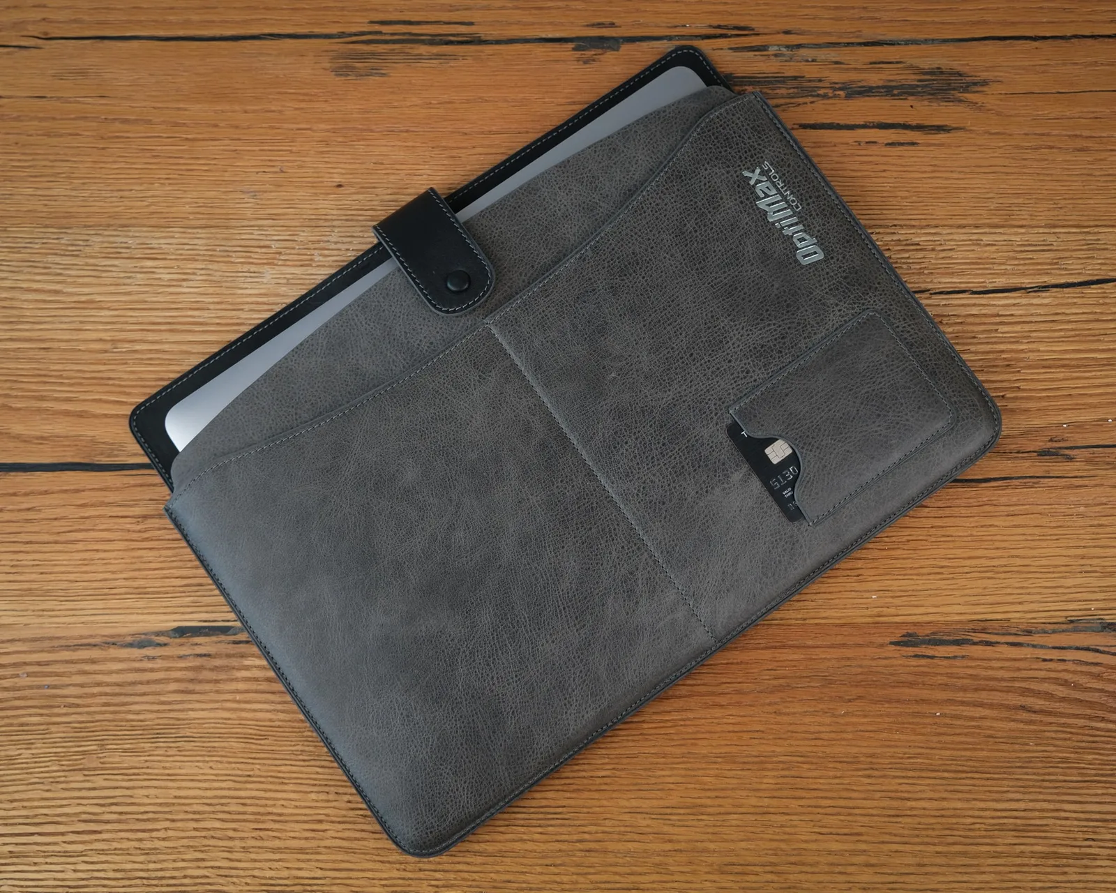 Ảnh Studio Bao da laptop 14 inch da bò phối xám đen có ngăn thẻ - Koi Leather