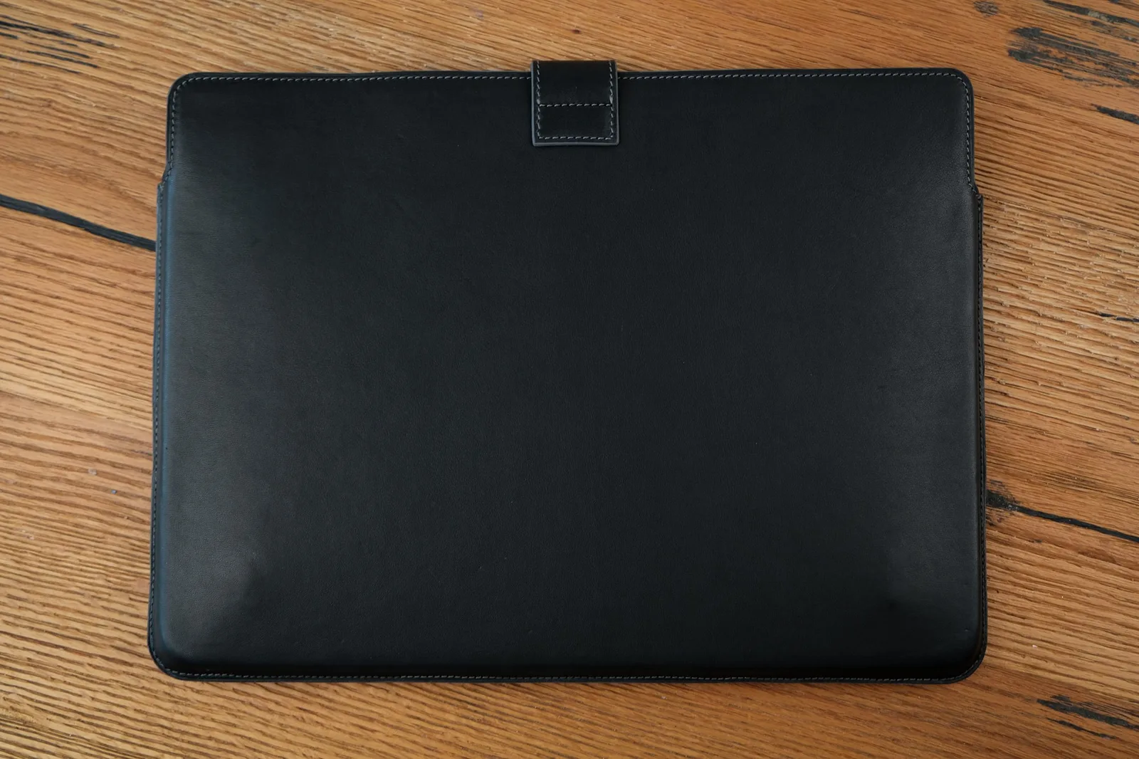 Ảnh Studio Bao da laptop 14 inch da bò phối xám đen có ngăn thẻ - Koi Leather