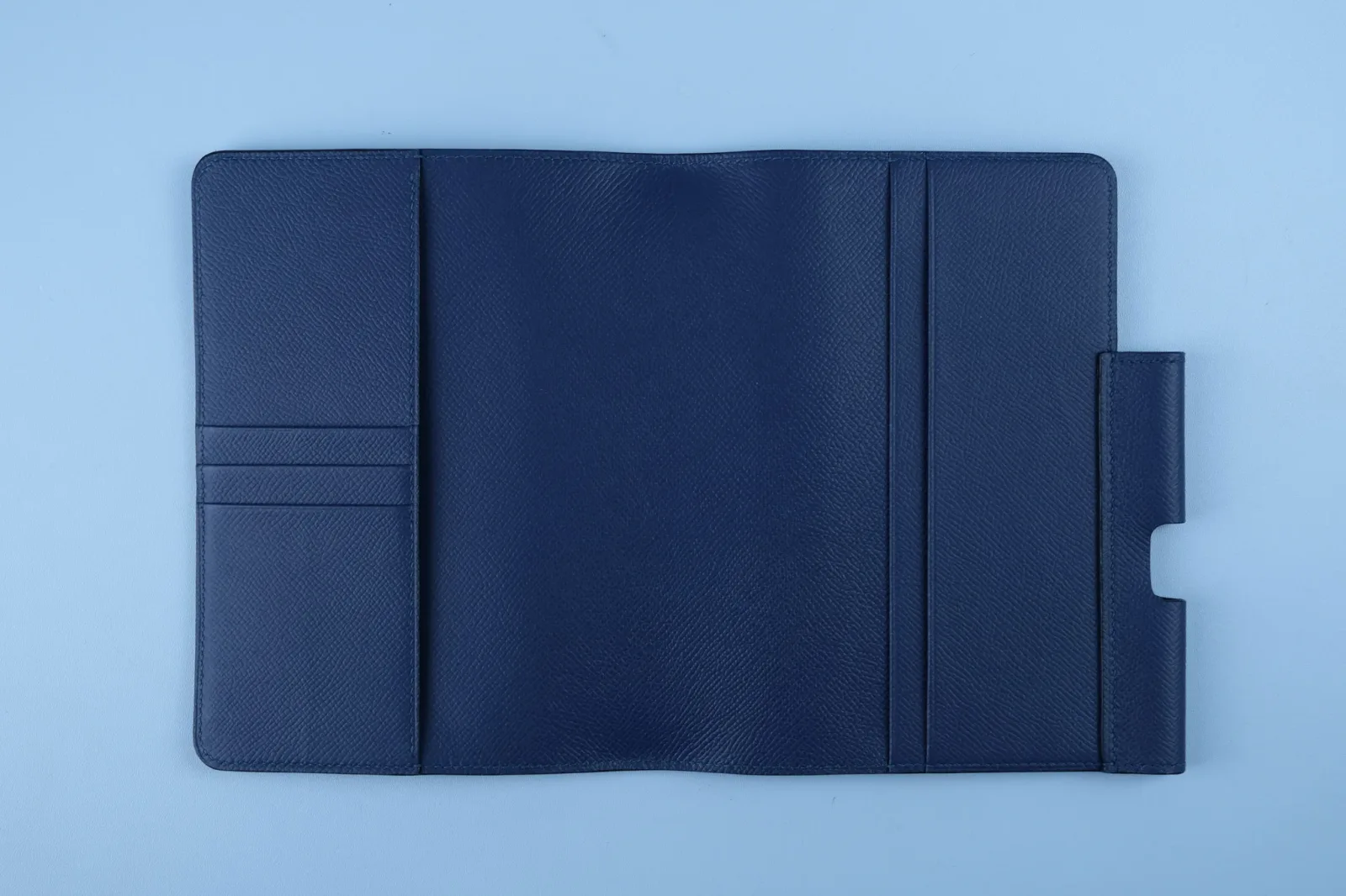 Ảnh Studio Sổ tay da epsom B6 - Koi Leather