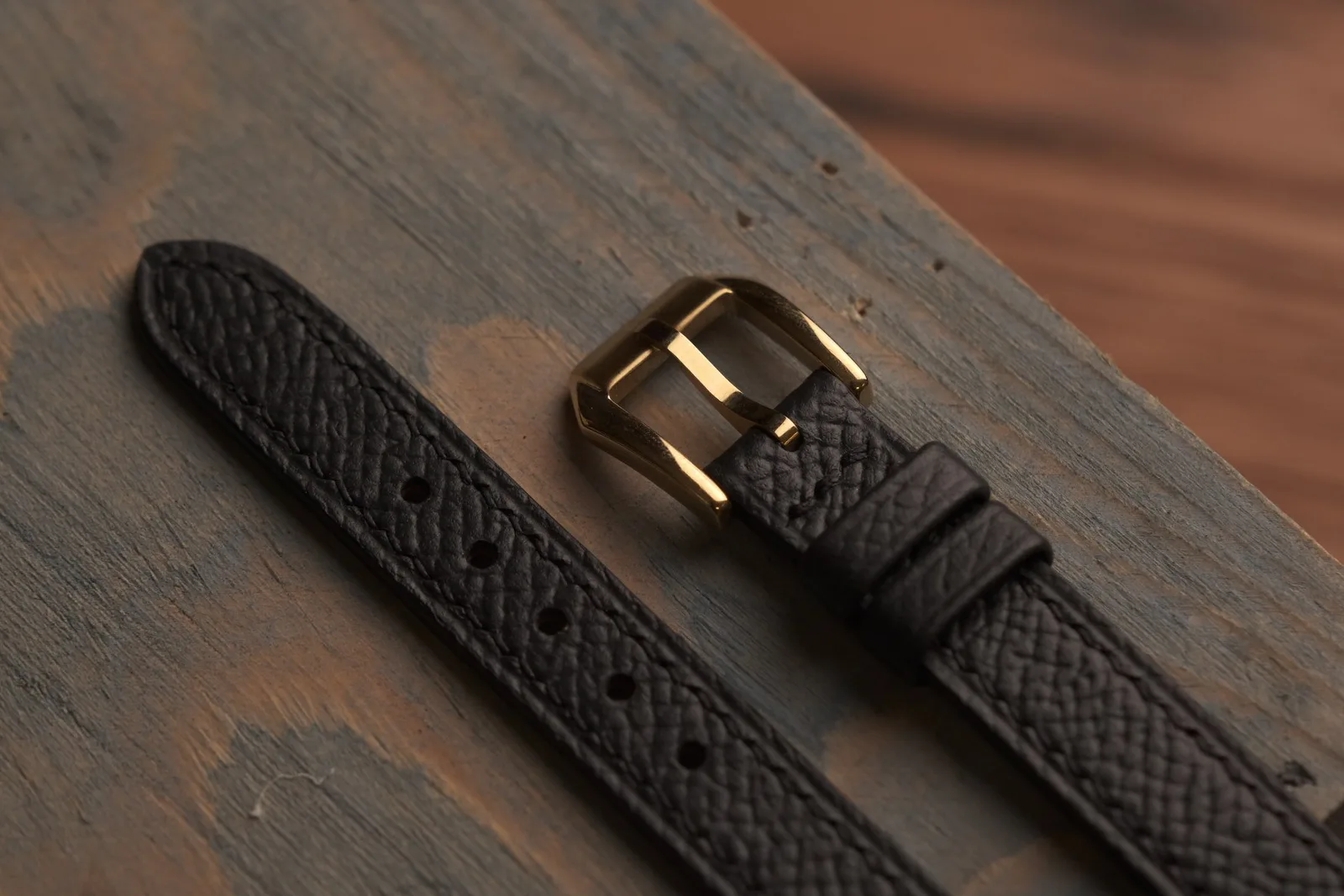 Ảnh Studio Dây đồng hồ da bò Epsom và Togo may thủ công - Koi Leather