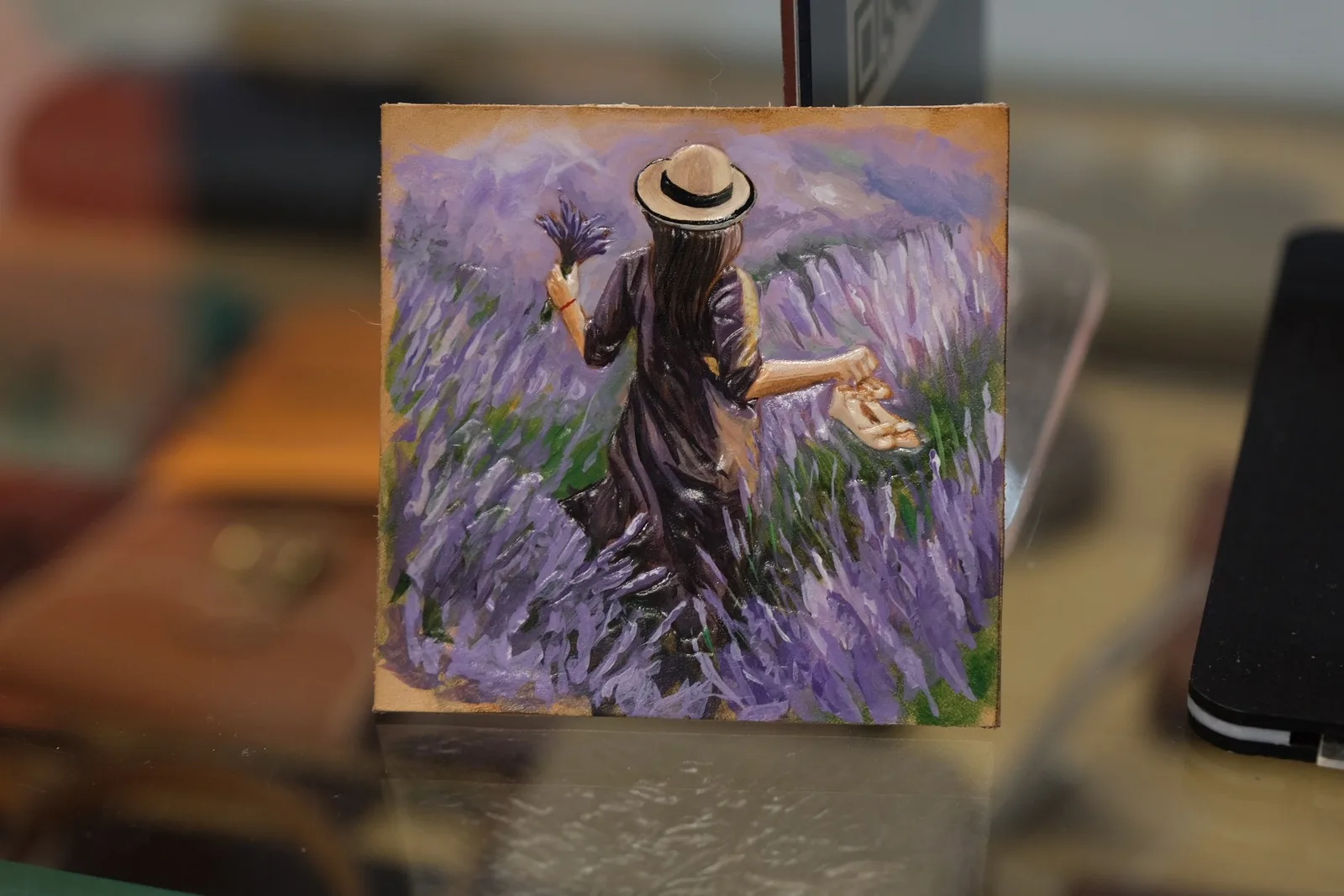 Ảnh Studio Tranh da bò chạm khắc thủ công cánh đồng lavender - Koi Leather