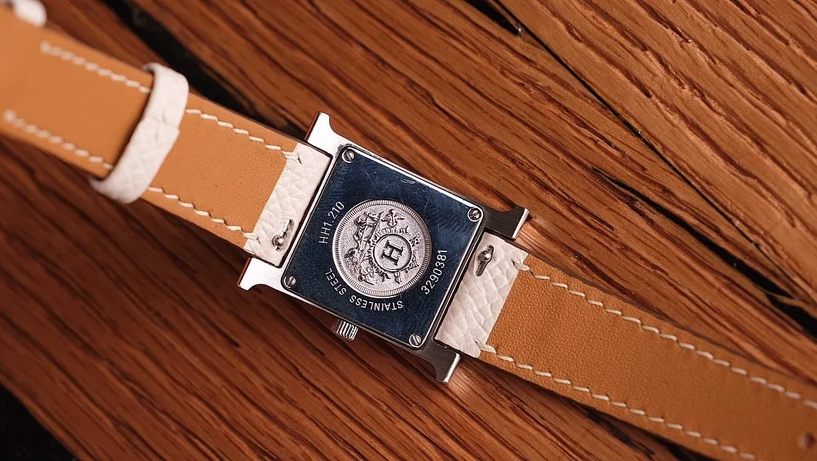Ảnh Studio Dây đồng hồ da Epsom màu kem Craie cho Hermès - Koi Leather