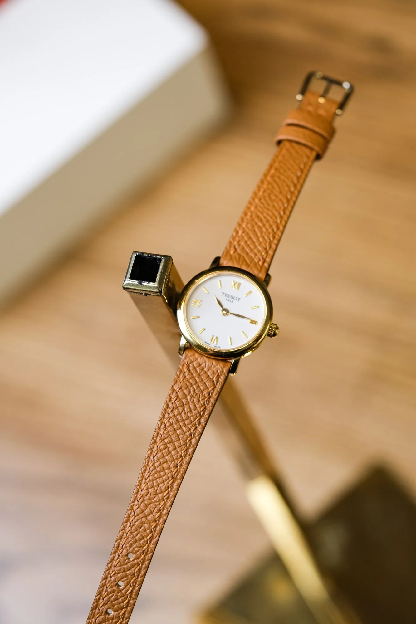 Ảnh Studio Dây đồng hồ nữ da Epsom màu nâu vàng cho Tissot - Koi Leather