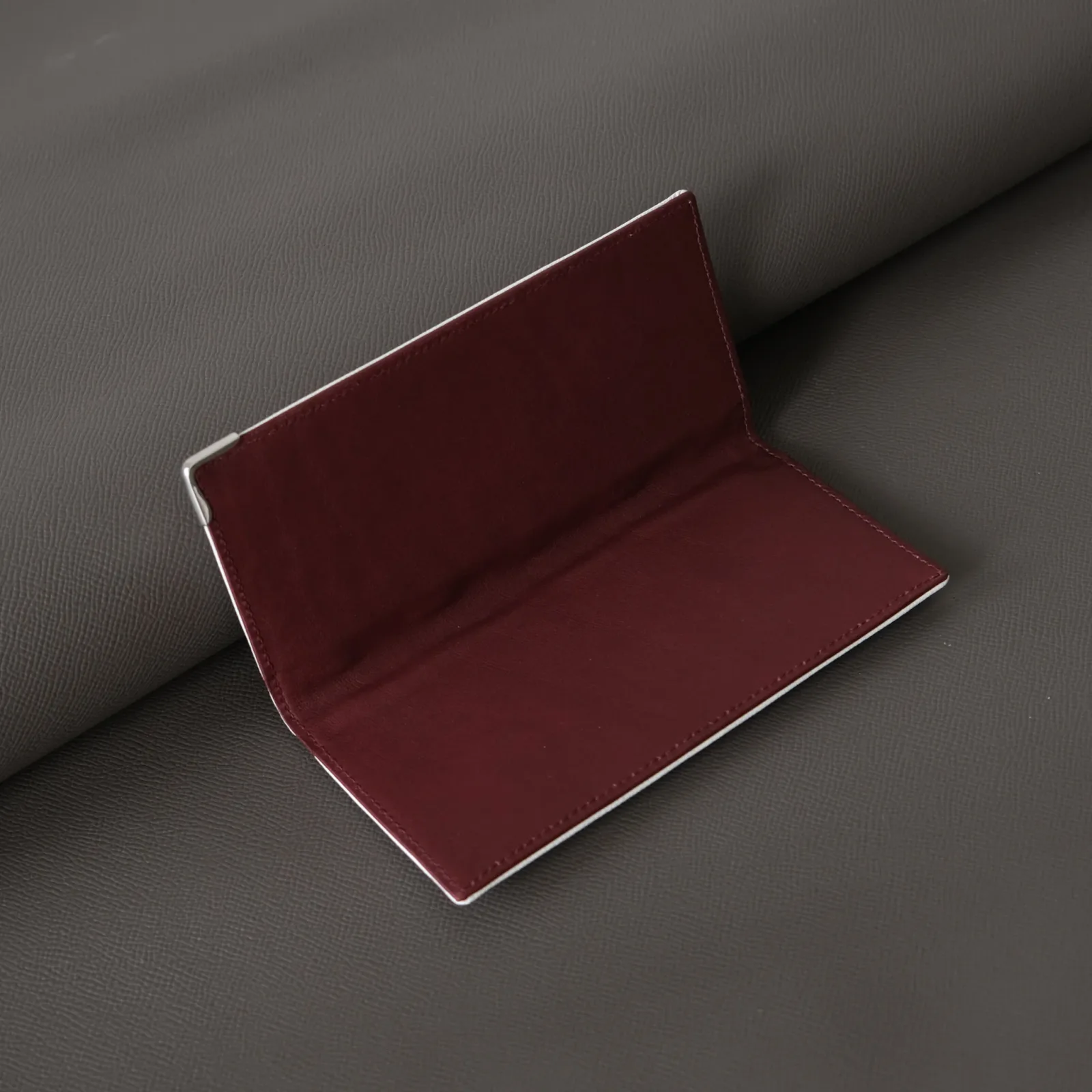Ảnh Studio Long Moneyclip - Ví dài kẹp tiền - Koi Leather