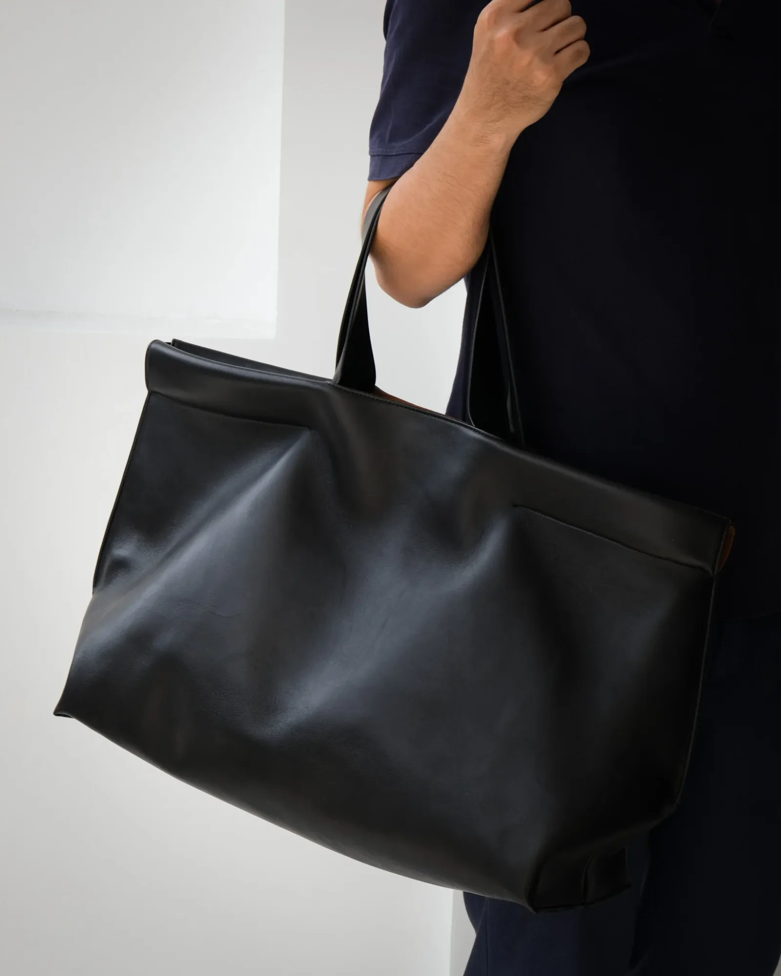 Ảnh Studio Túi tote - KOI Leather