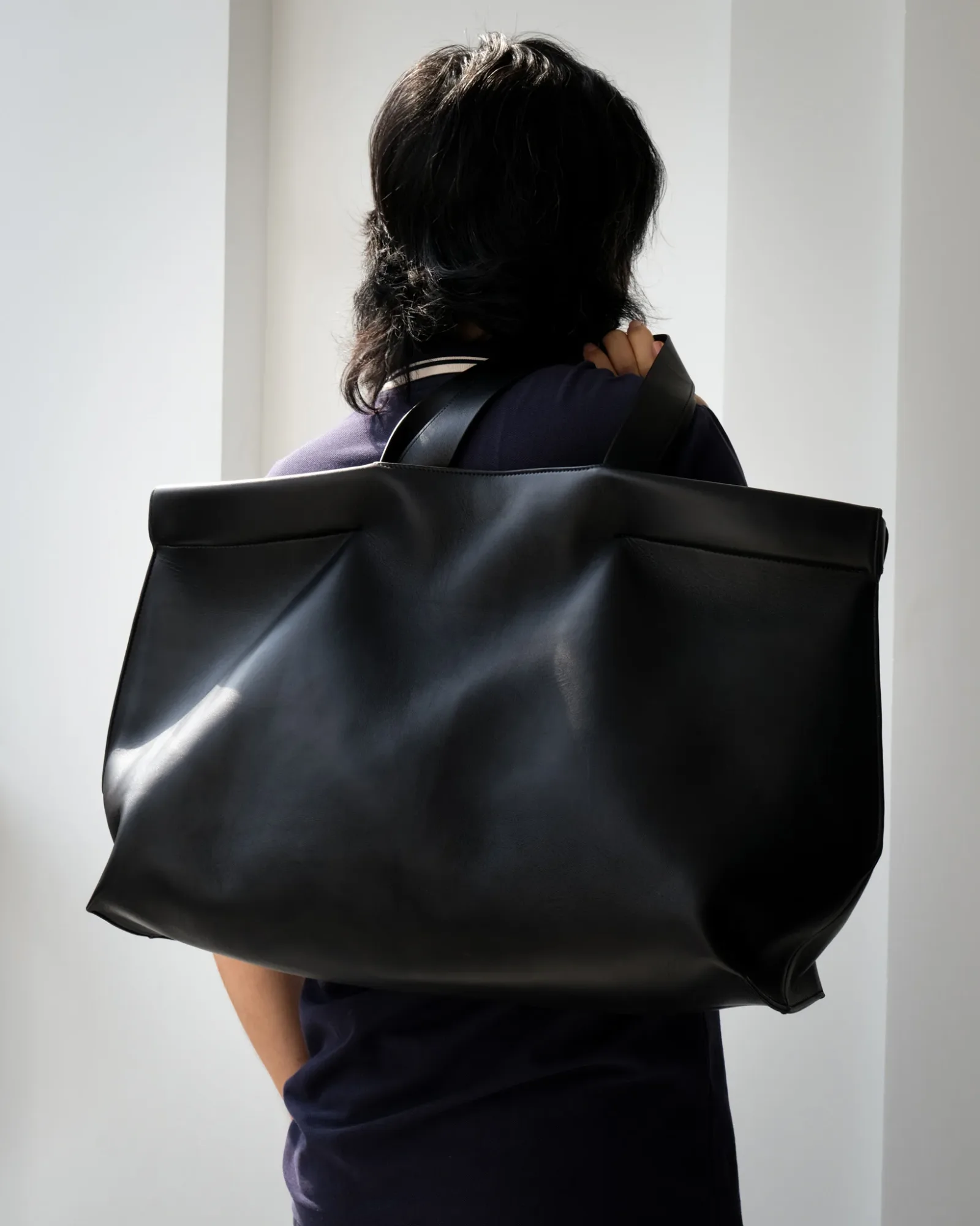 Ảnh Studio Túi tote - KOI Leather