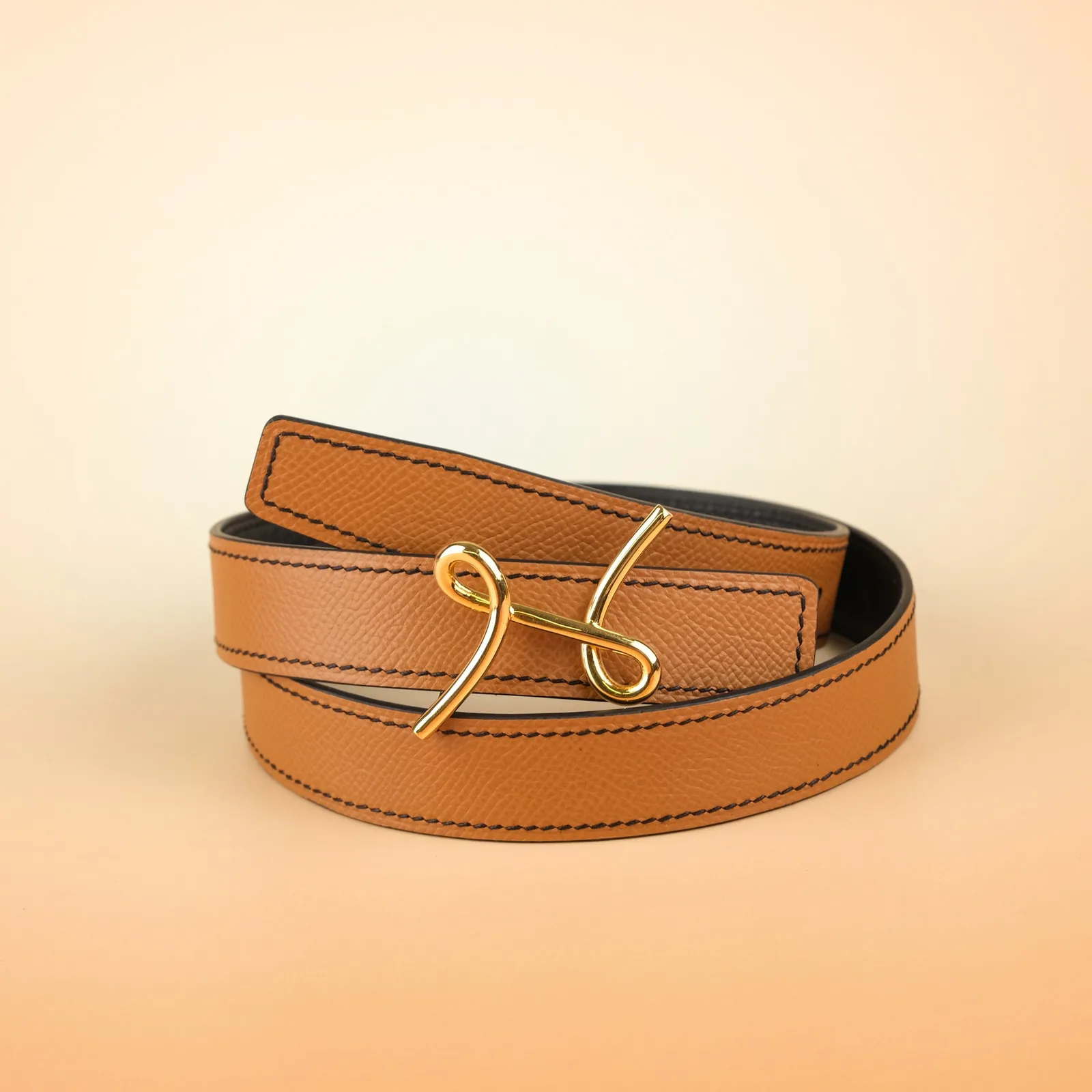 Ảnh Studio Dây lưng da bò Epsom hai mặt bản 25mm đen và gold - Koi Leather
