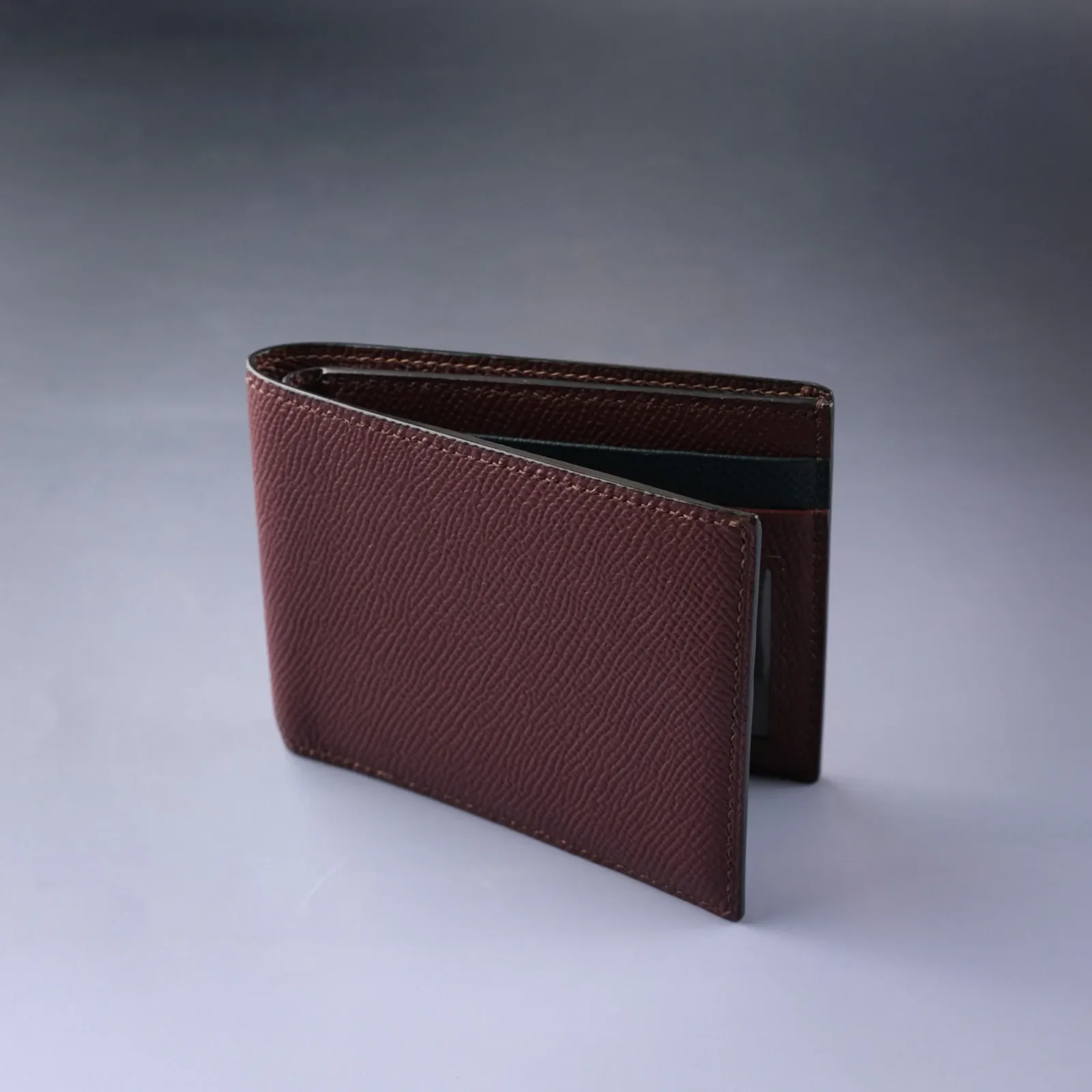 Ảnh Studio ví - Koi Leather