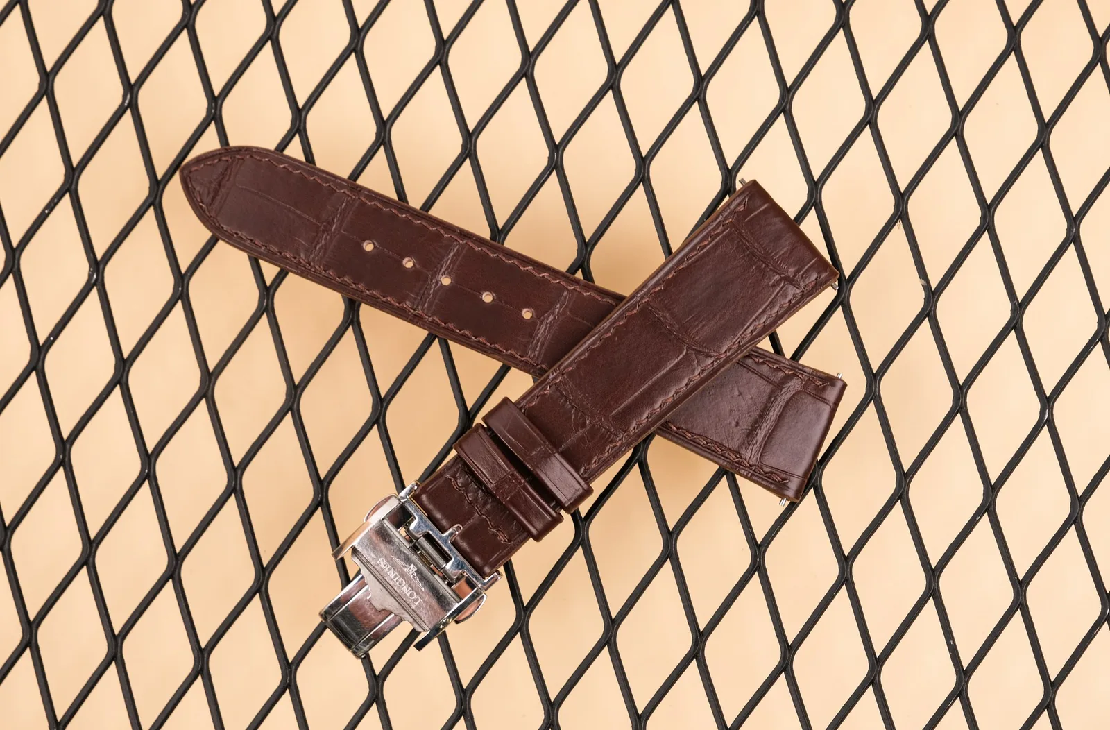 Ảnh Studio Dây đồng hồ da cá sấu cho Longines màu nâu đậm - Koi Leather