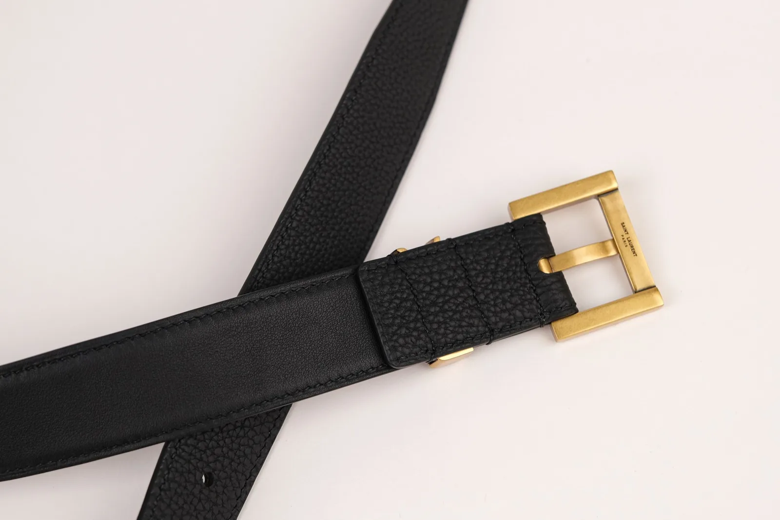 Ảnh Studio Dây lưng da bò màu đen cho mặt khóa kim - Koi Leather