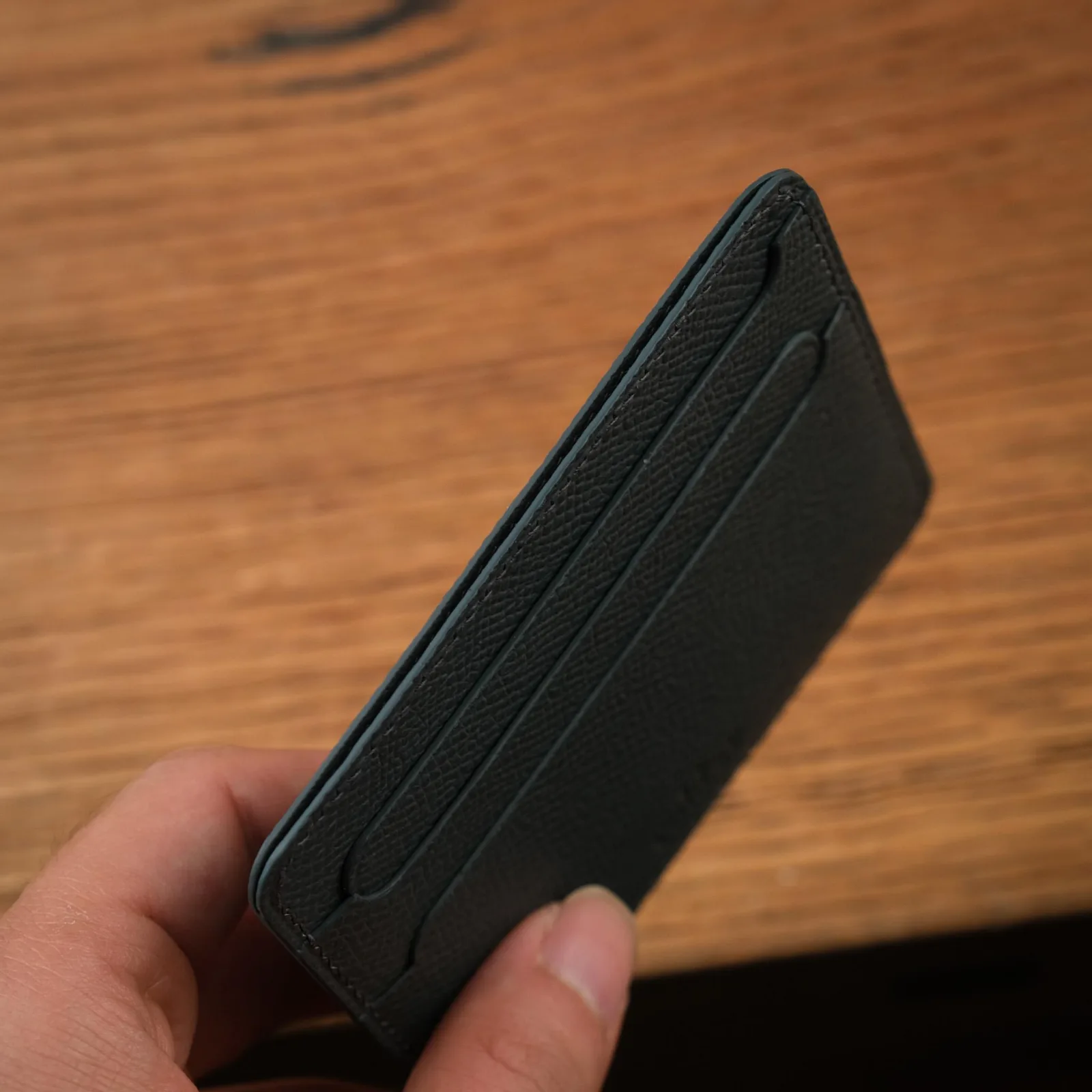 Card Holder Da Epsom Xám Xanh Kèm Kẹp Tiền Đồng