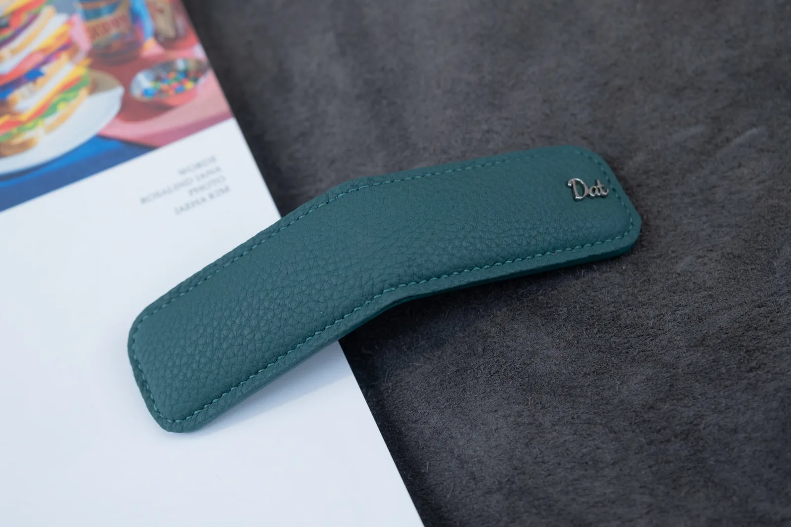 Money Clip Thiết kế Tag Logo/Tên  - Da Togo - Xanh Lá - Hình 2