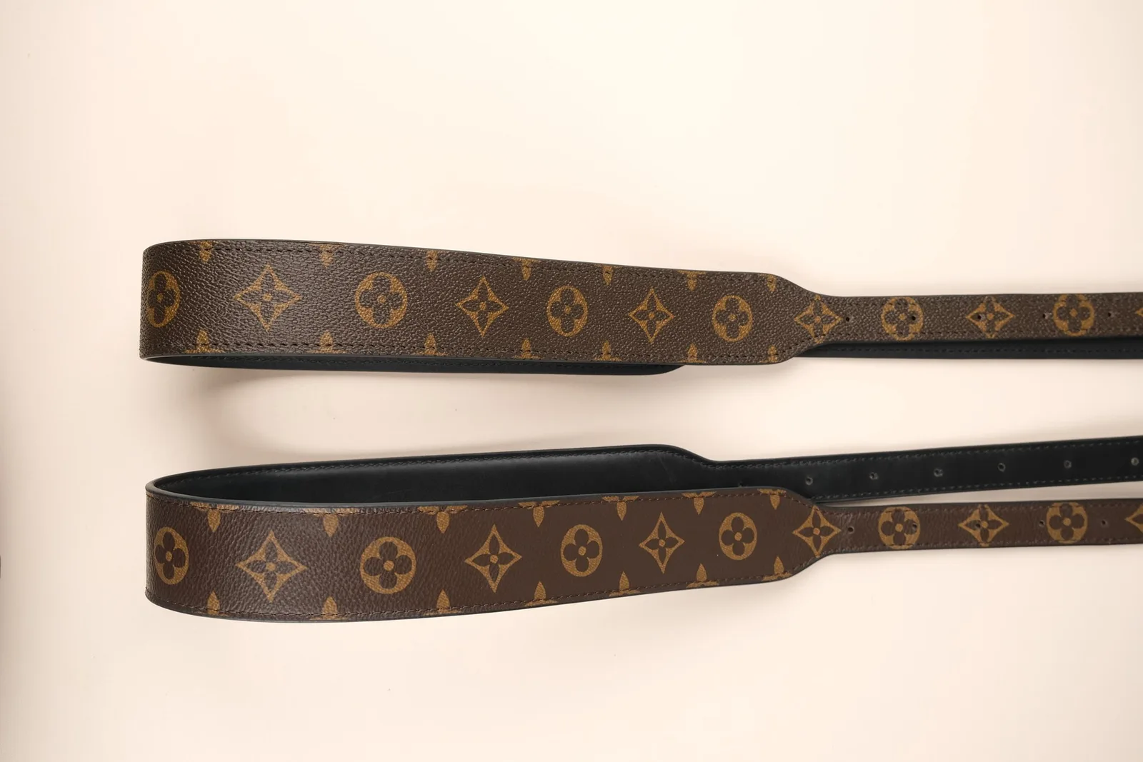 So sánh quai đeo balo cũ và quai mới chế tác tại KOI Leather